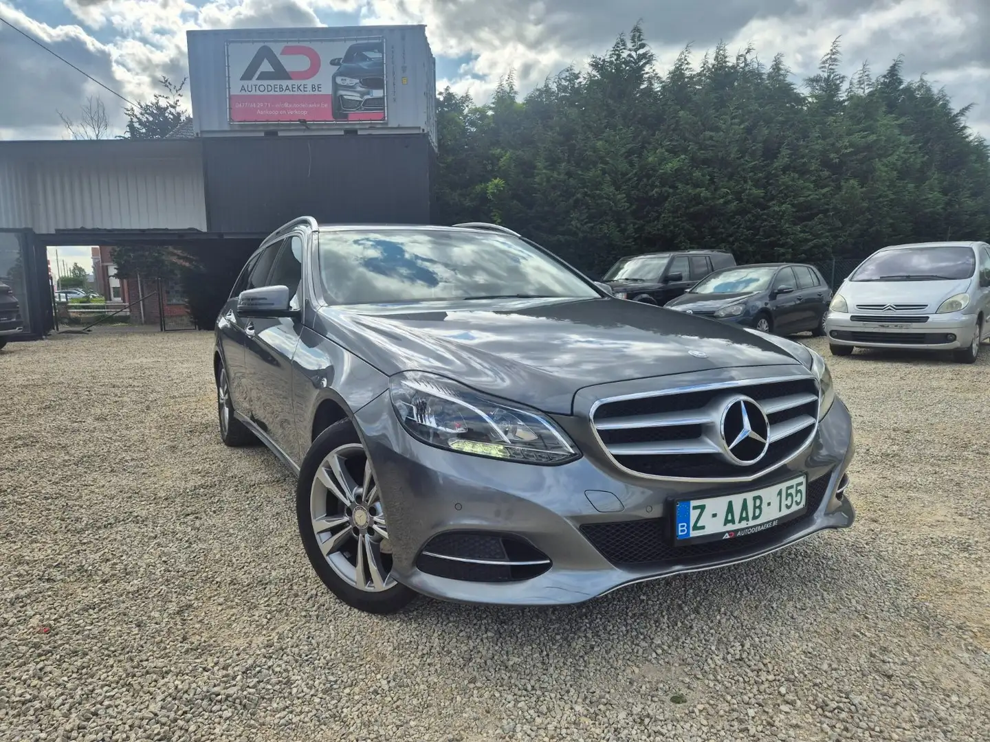 Mercedes-Benz E 200 Avantgarde / EURO 6b / LED / CRUISE / PDC Grey - 1