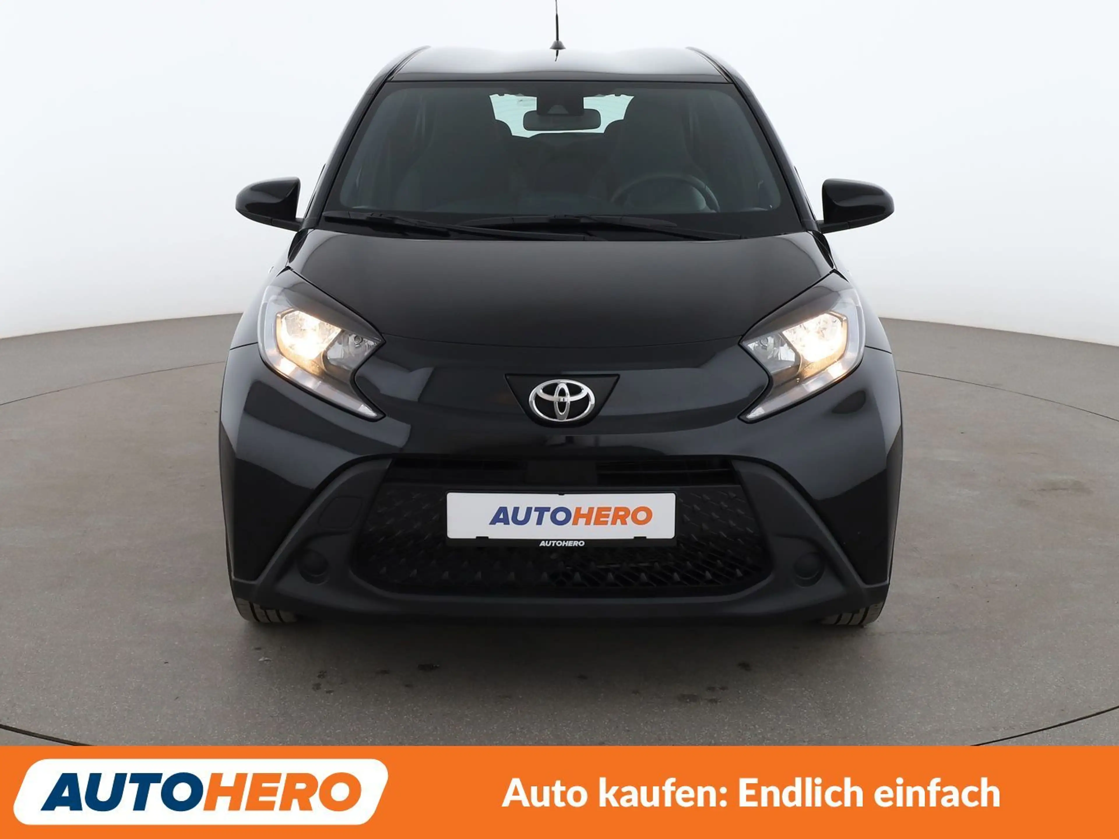 Toyota Aygo X 1.0 VVT-i Business Edition Aut.*ACC*CAM*SHZ* — photo 9