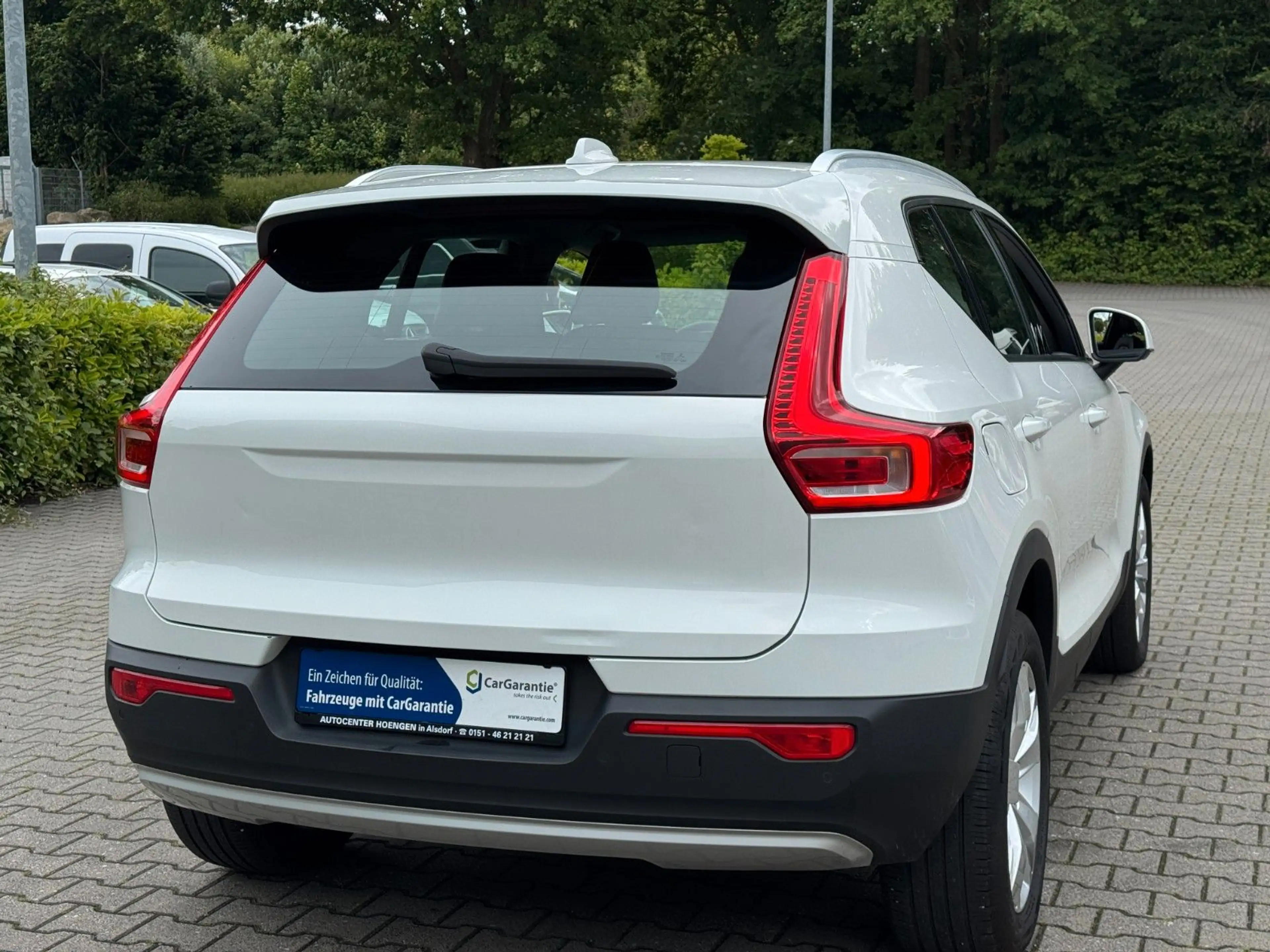 Volvo XC40 Momentum 2WD Garantie *Leder* Navi*CarPlay — photo 10