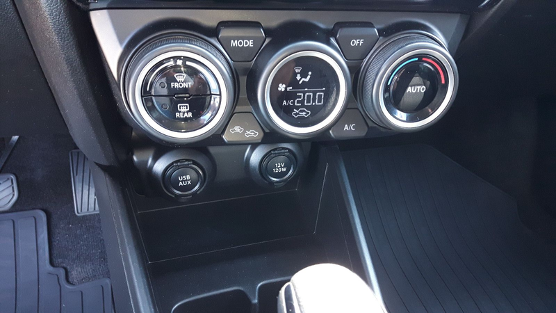 Suzuki Swift 1,0 Comfort+ AT — photo 14