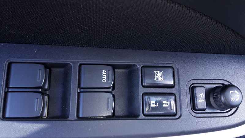 Suzuki Swift 1,0 Comfort+ AT — photo 6