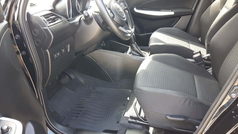 Suzuki Swift 1,0 Comfort+ AT — photo 7
