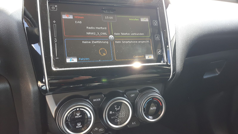 Suzuki Swift 1,0 Comfort+ AT — photo 12