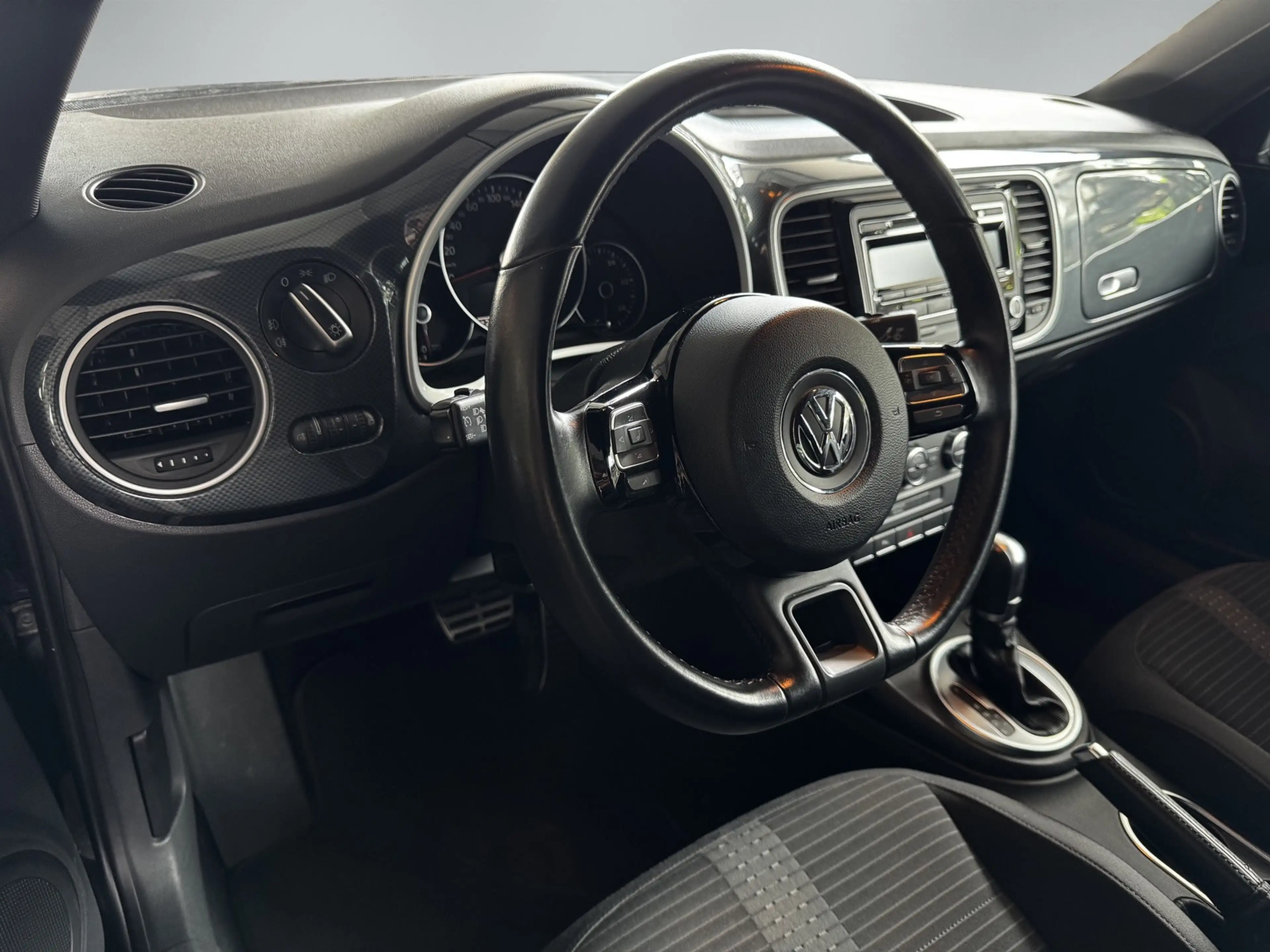 Volkswagen Beetle 2.0 TSI Sport *Automatik*PDC*SHZ*Klimaautom.*TÜV* — photo 14