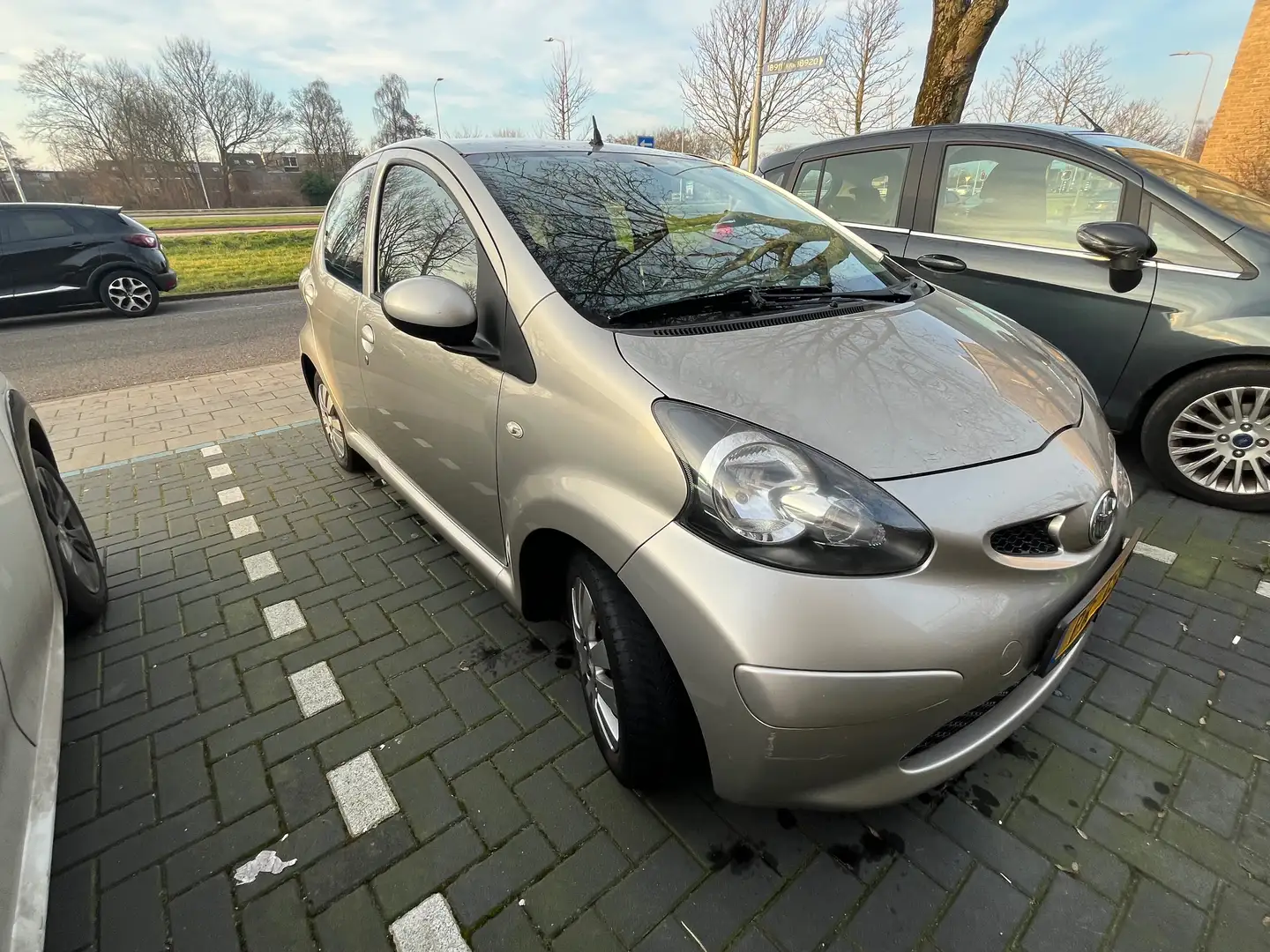 Toyota Aygo Aygo 1.0-12V Beige - 2