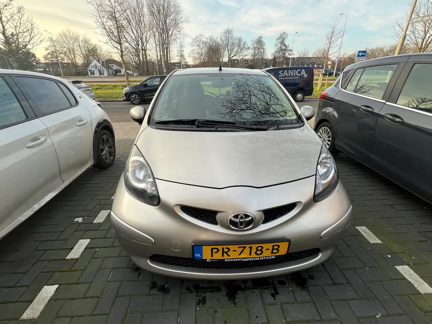 Toyota Aygo Aygo 1.0-12V Beige - 1