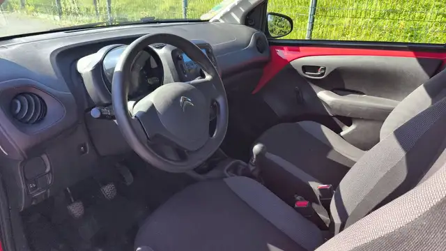 Citroen C1 view 8