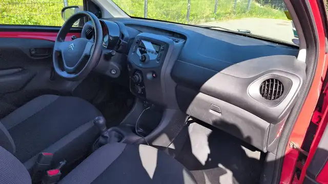 Citroen C1 view 10