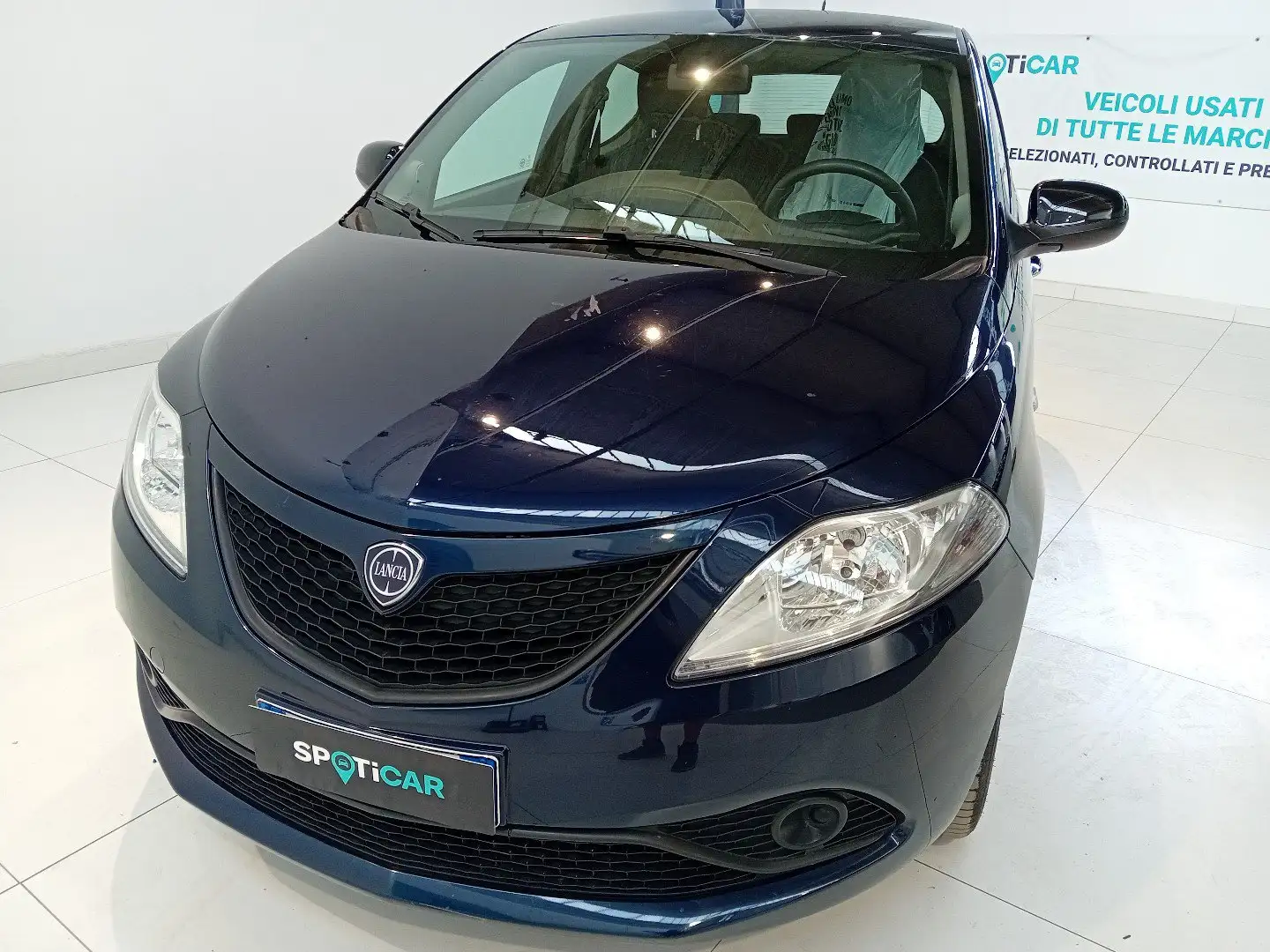 Lancia Ypsilon Ypsilon 1.2 69 CV 5 porte GPL Ecochic Gold Blau - 2