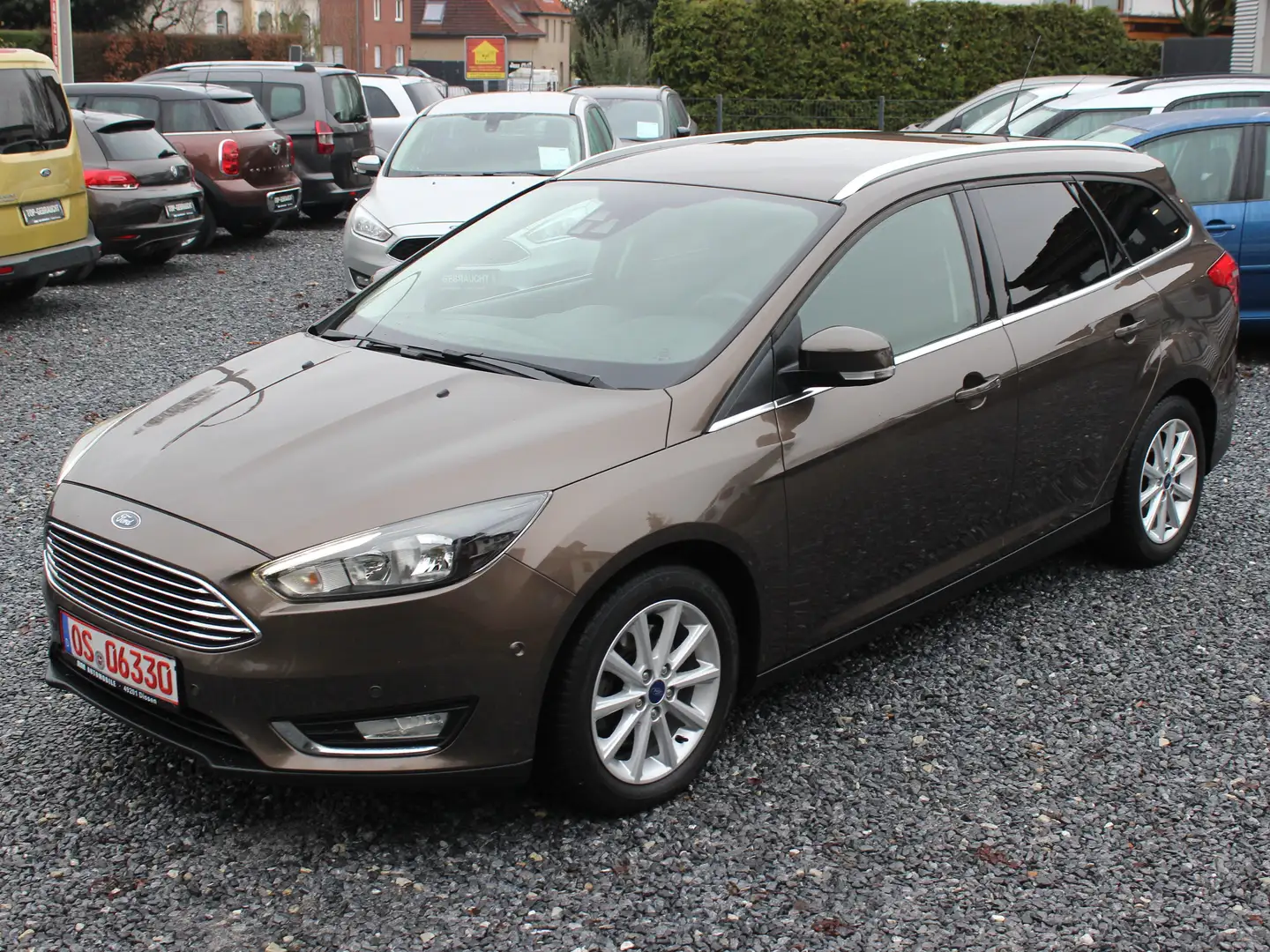 Ford Focus Titanium*HU.AU.NEU*Finanzierung* Brun - 1