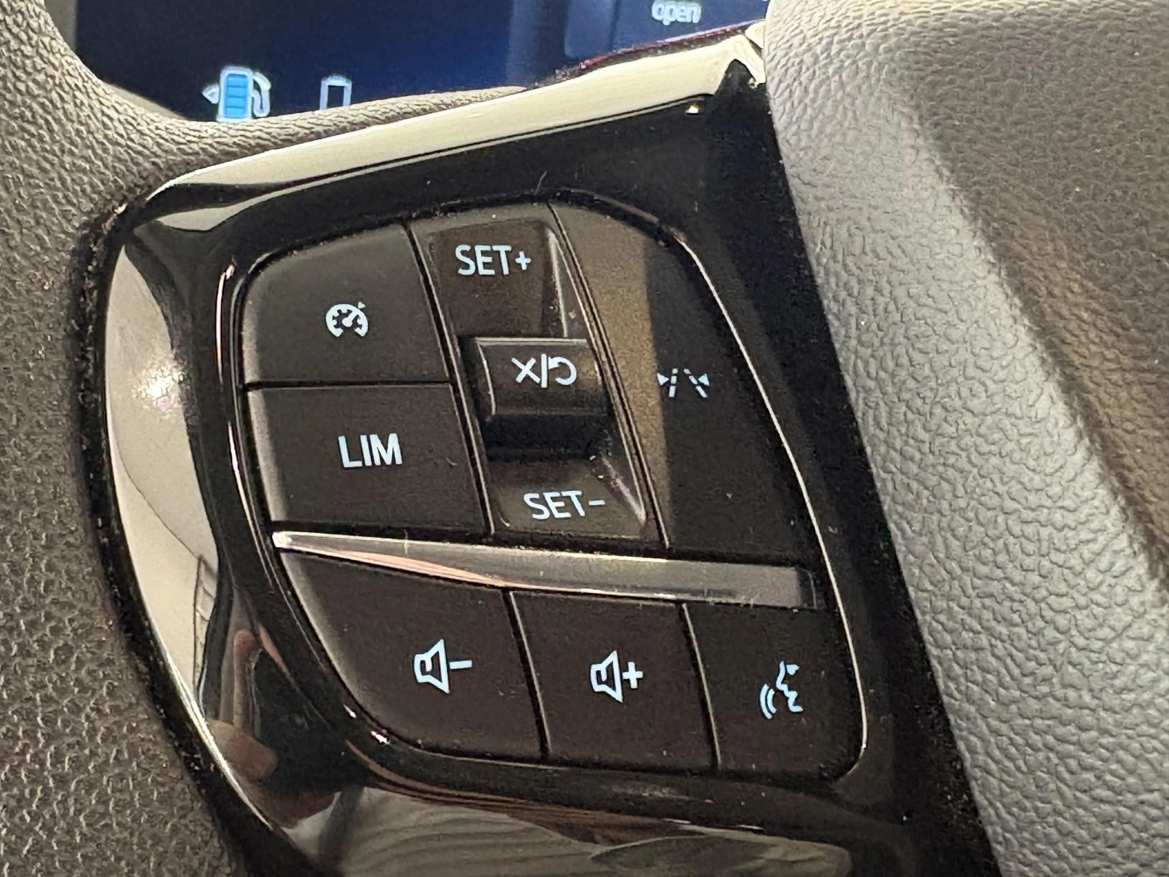 Ford Transit Custom 320 2.5 PHEV L1H1 Trend | CAMERA | CARPLAY — photo 11