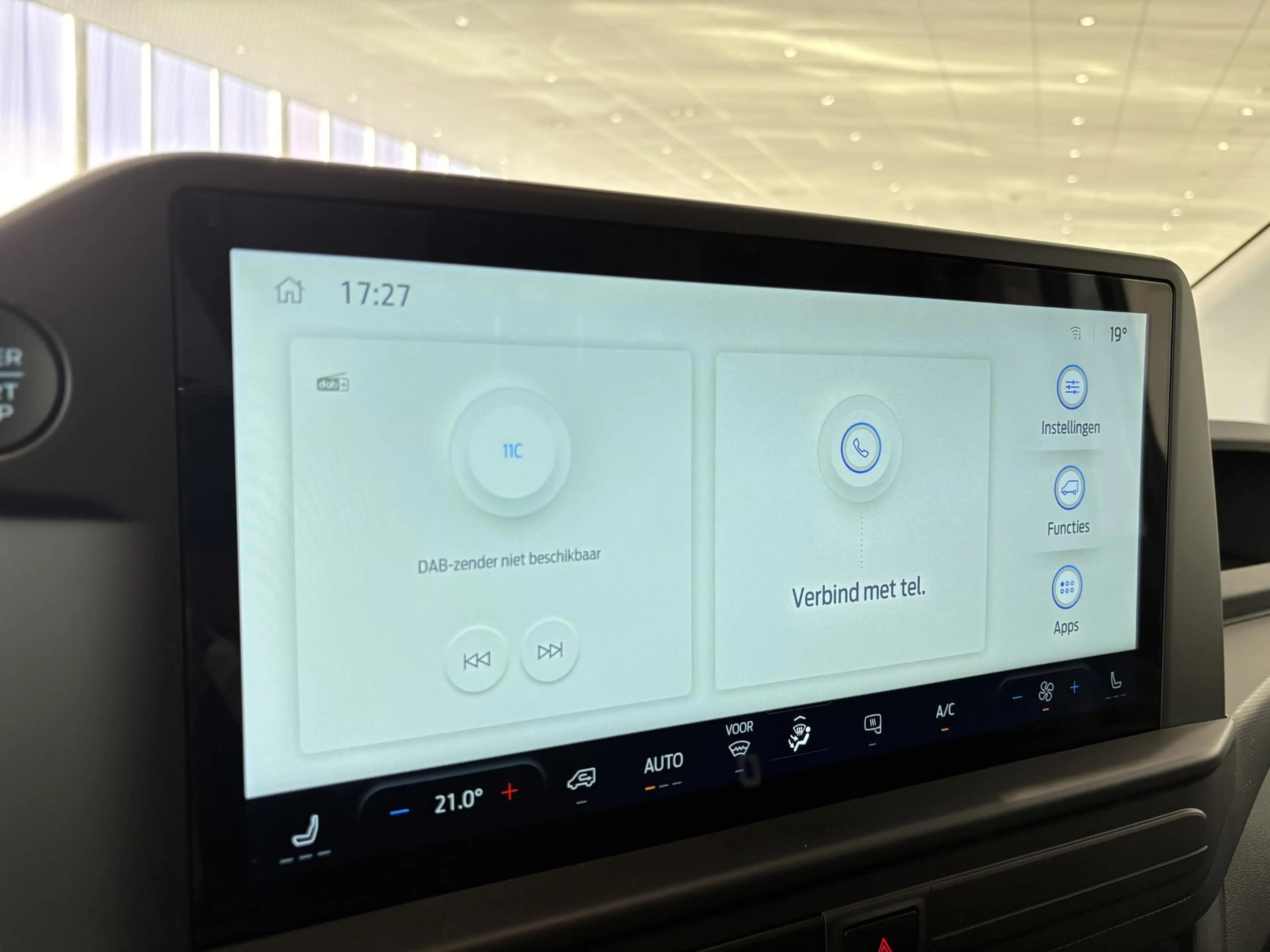Ford Transit Custom 320 2.5 PHEV L1H1 Trend | CAMERA | CARPLAY — photo 13
