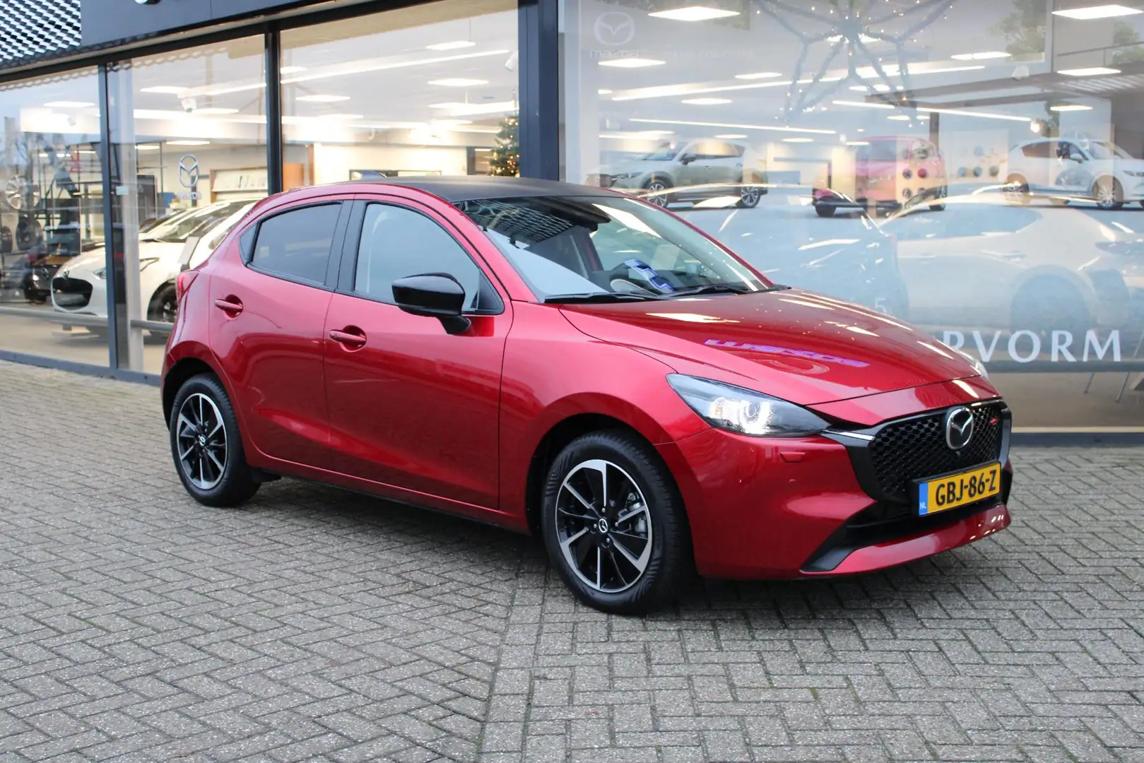 Mazda 2 1.5 e-SkyActiv-G 90 Homura Aka , Adap. Cruise, HUD Rood - 2