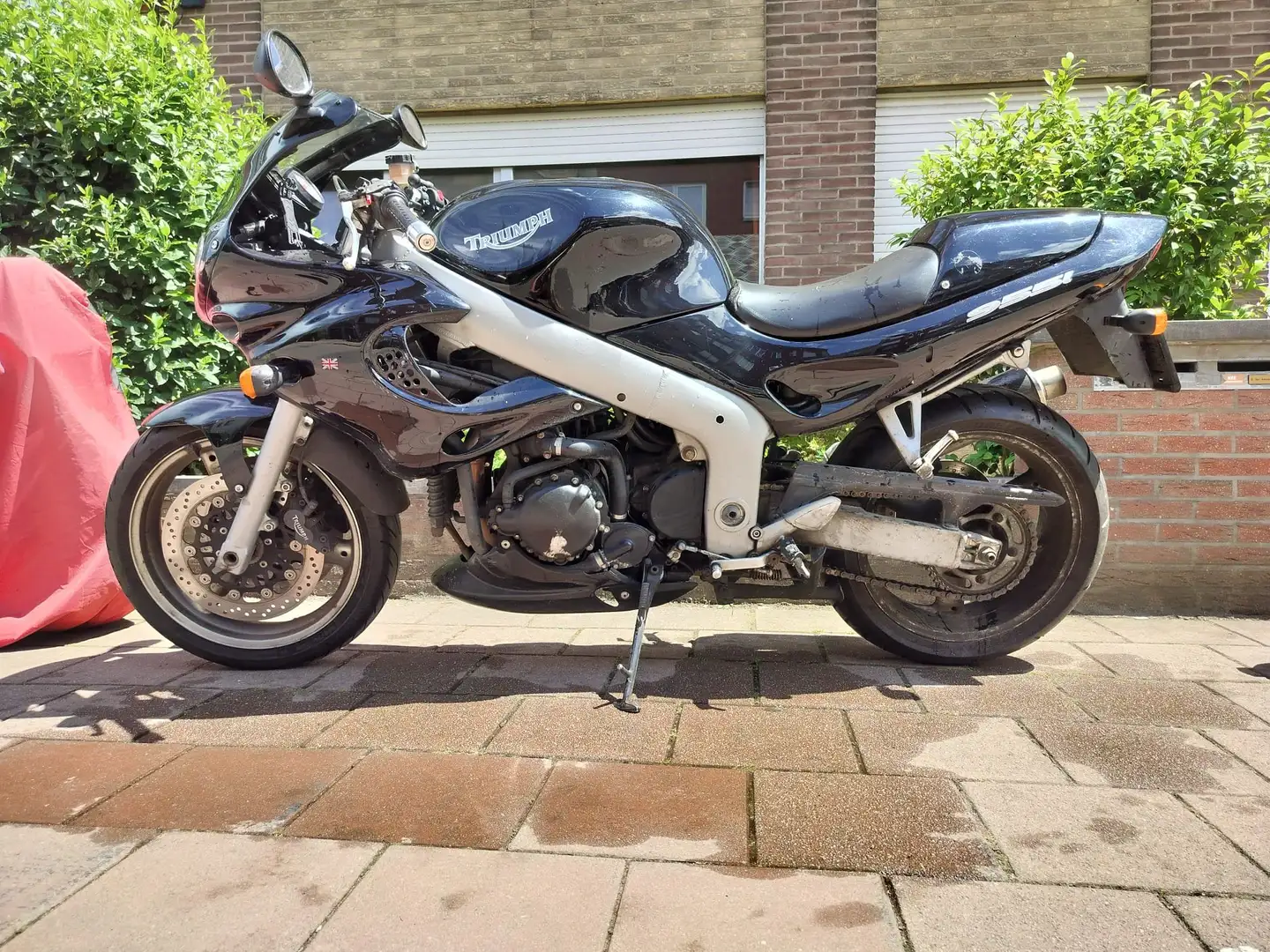 Triumph Sprint RS Noir - 1