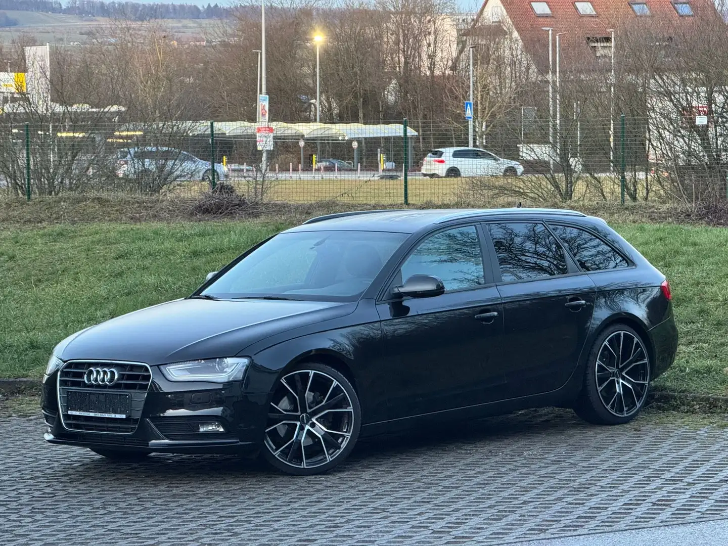 Audi A4 A4 Avant Diesel Avant 2.0 TDI DPF Ambition Schwarz - 2