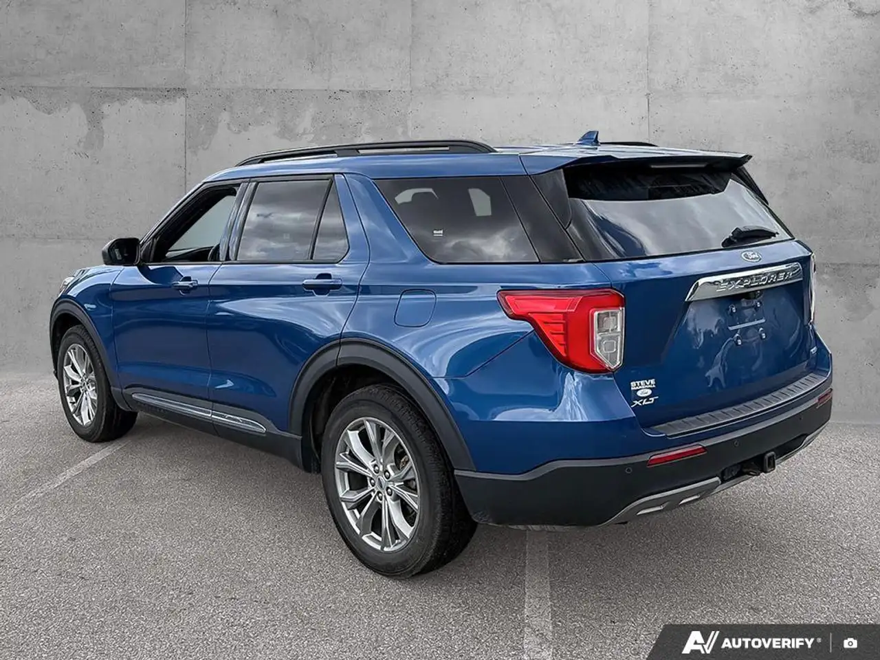 Ford Explorer снимка Ford Explorer