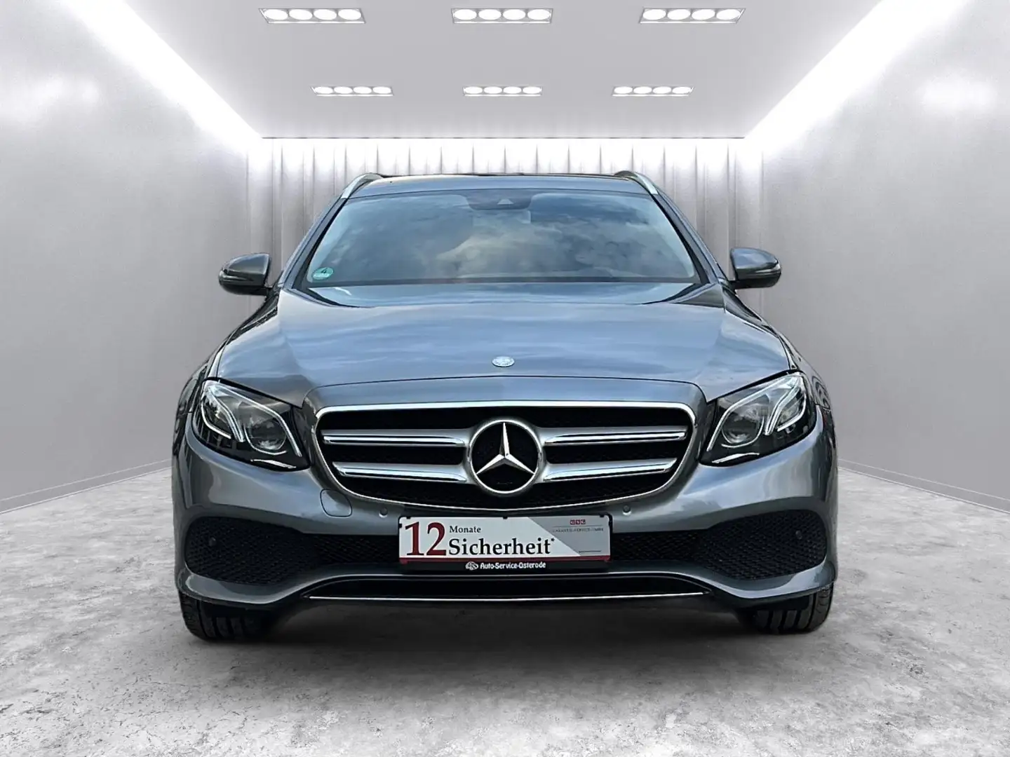 Mercedes-Benz E 220 E220d  T-Modell *Lückenlos/8fach/Tempo/Navi/LED* Gris - 2