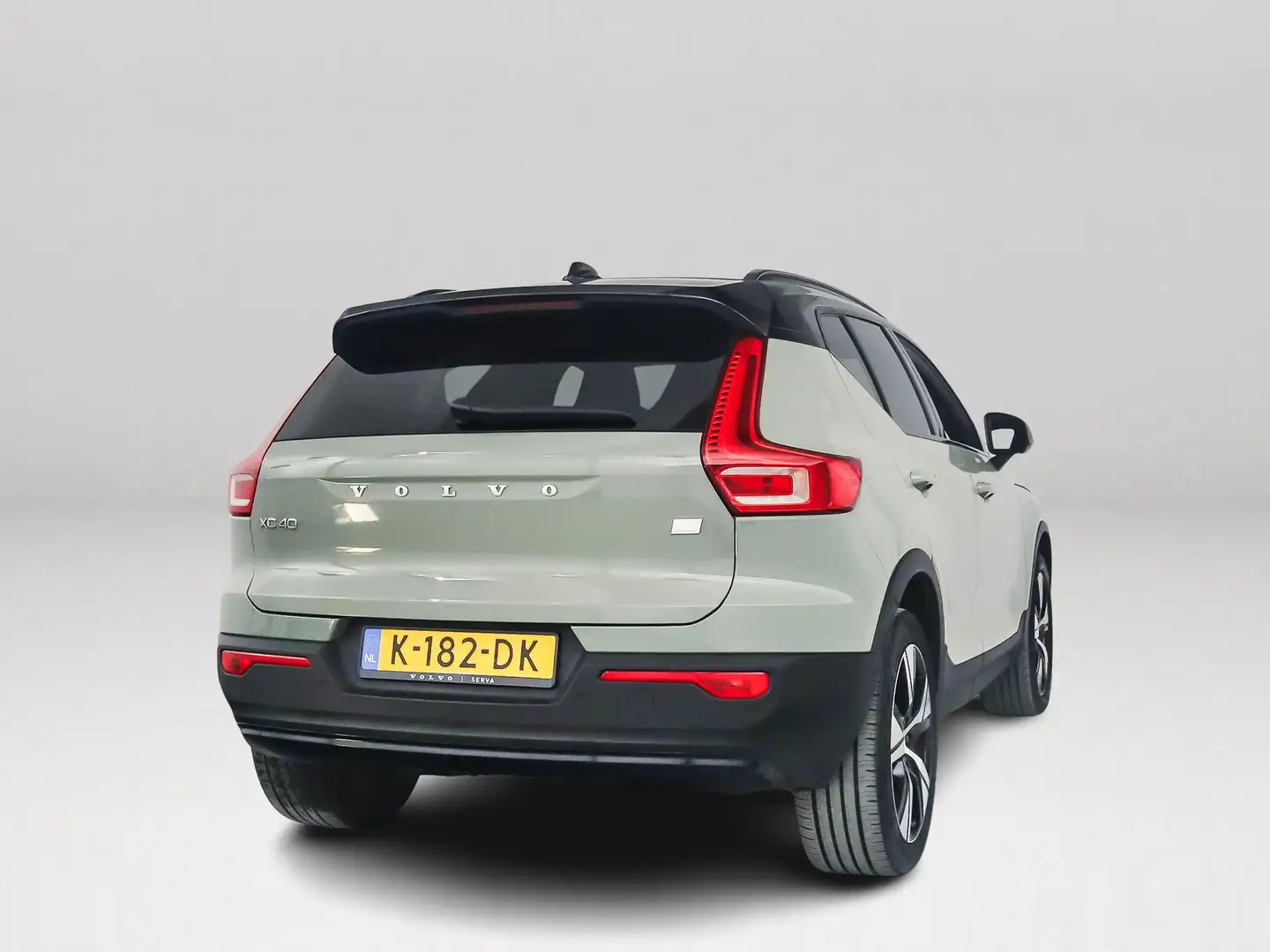Volvo XC40 Recharge P8 AWD R-Design | Panoramadak | 360° came Grün - 2