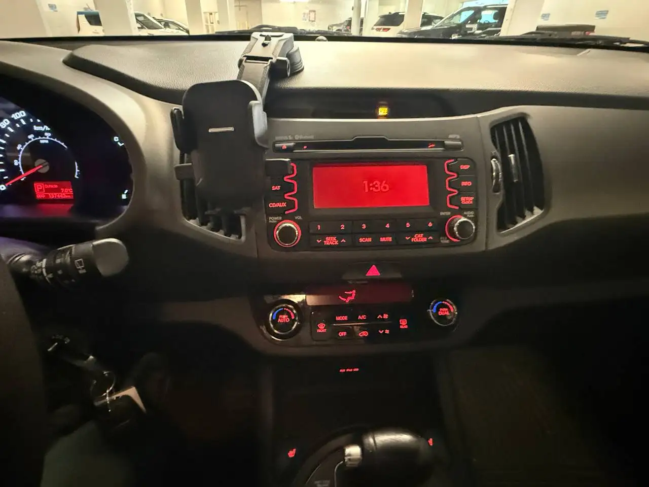 Kia Sportage снимка Kia Sportage