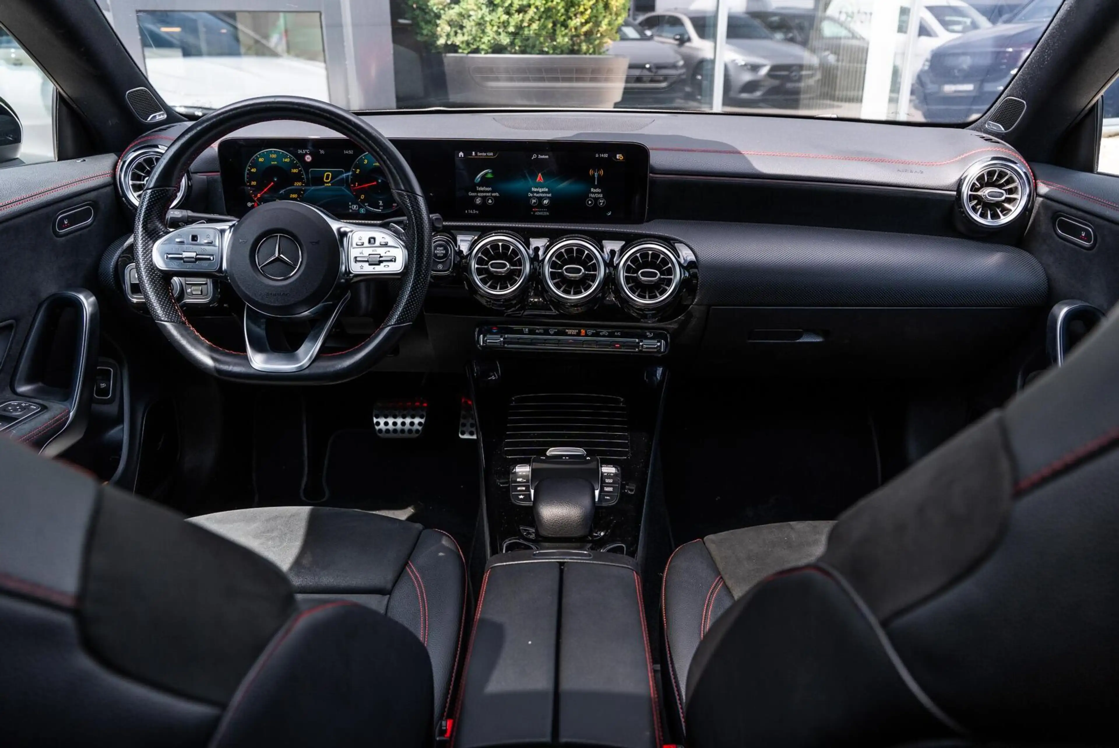 Mercedes-Benz CLA 200 AMG|PANO|CAMERA|SFEERV.|45S PAKKET — photo 10