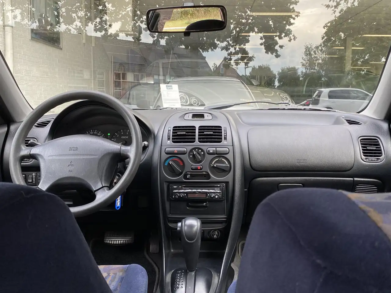 Mitsubishi Carisma 1.8 GDI LX | Automaat | All-Season Banden | Airco, foto 4