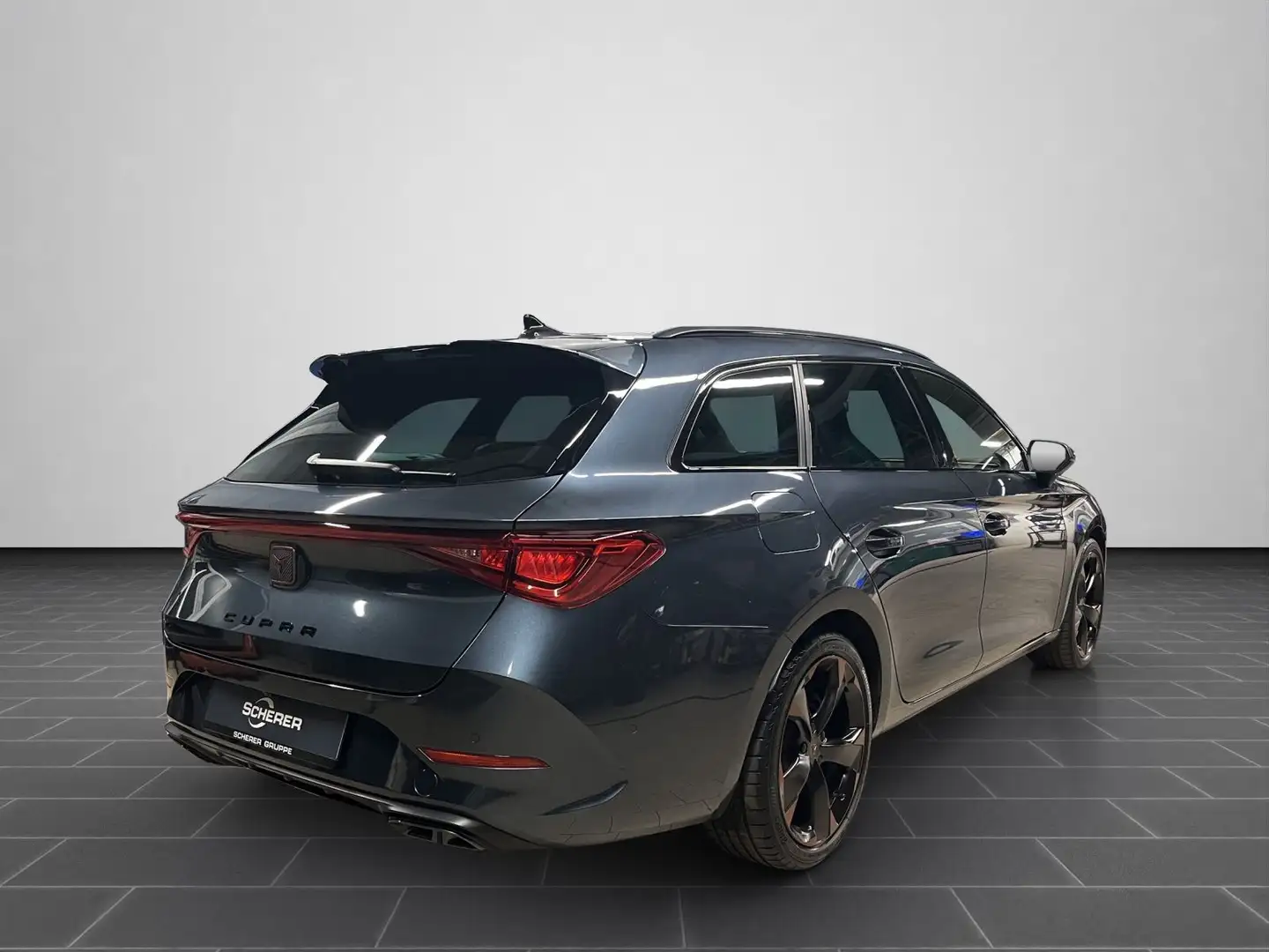 CUPRA Leon Sportstourer 1.5 eTSI DSG BeatsAudio Navi M Grau - 2