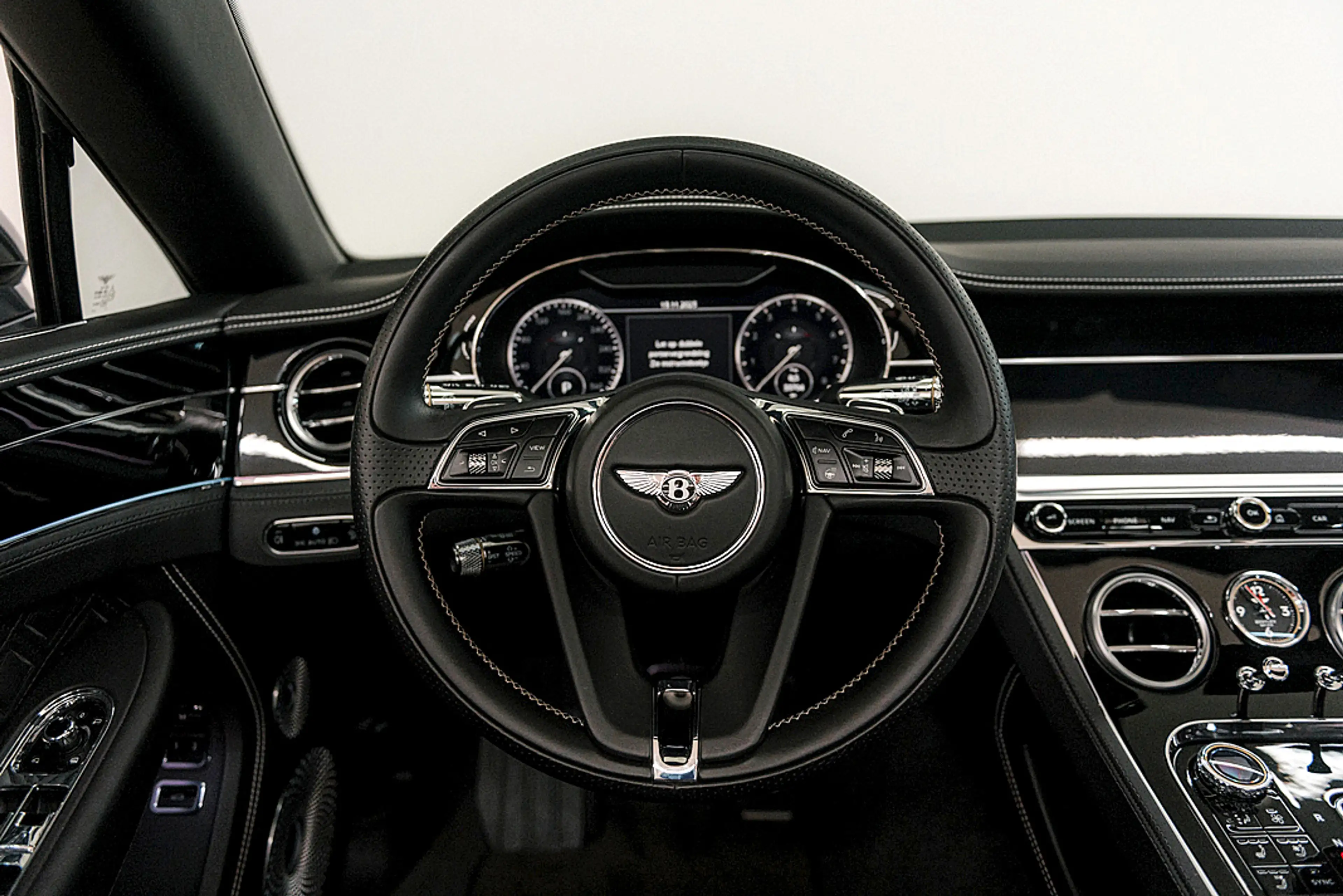 Bentley Continental GTC Continental GTC — photo 10