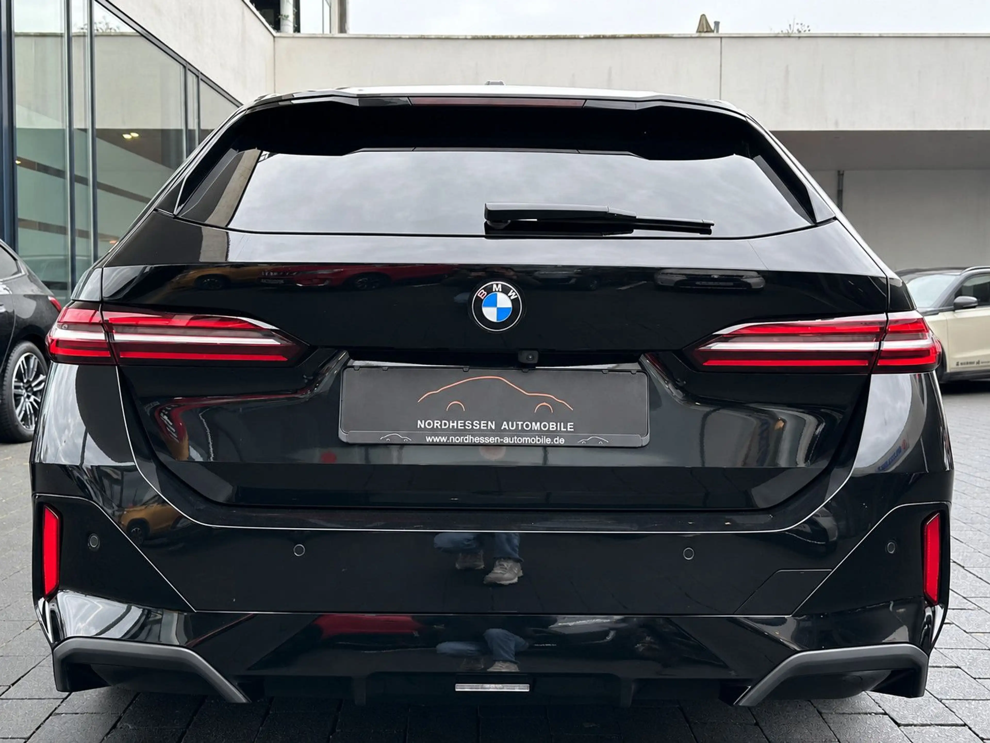BMW 520 i Touring M Sport | Iconic Glow | Panorama — photo 8