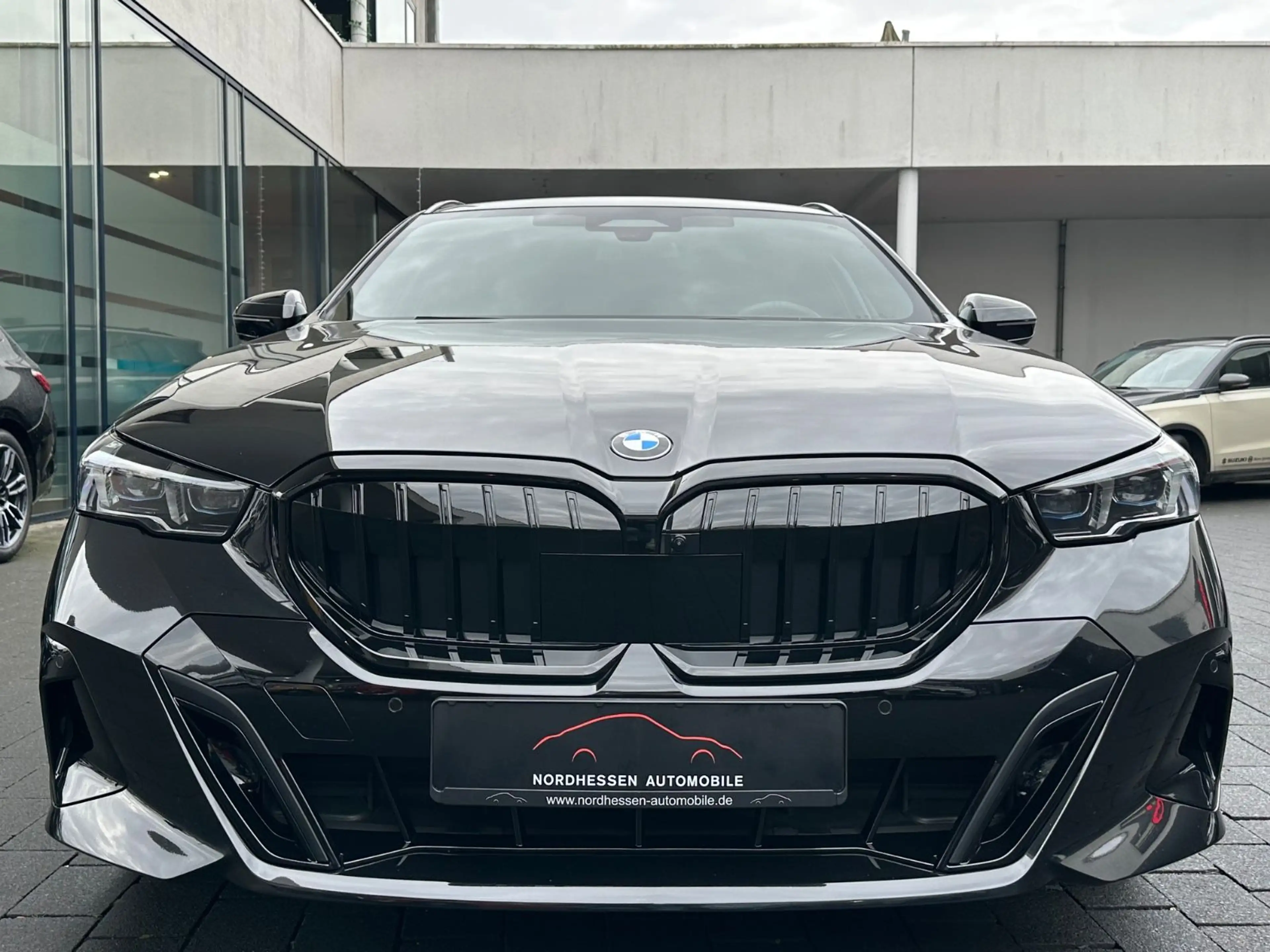 BMW 520 i Touring M Sport | Iconic Glow | Panorama — photo 5