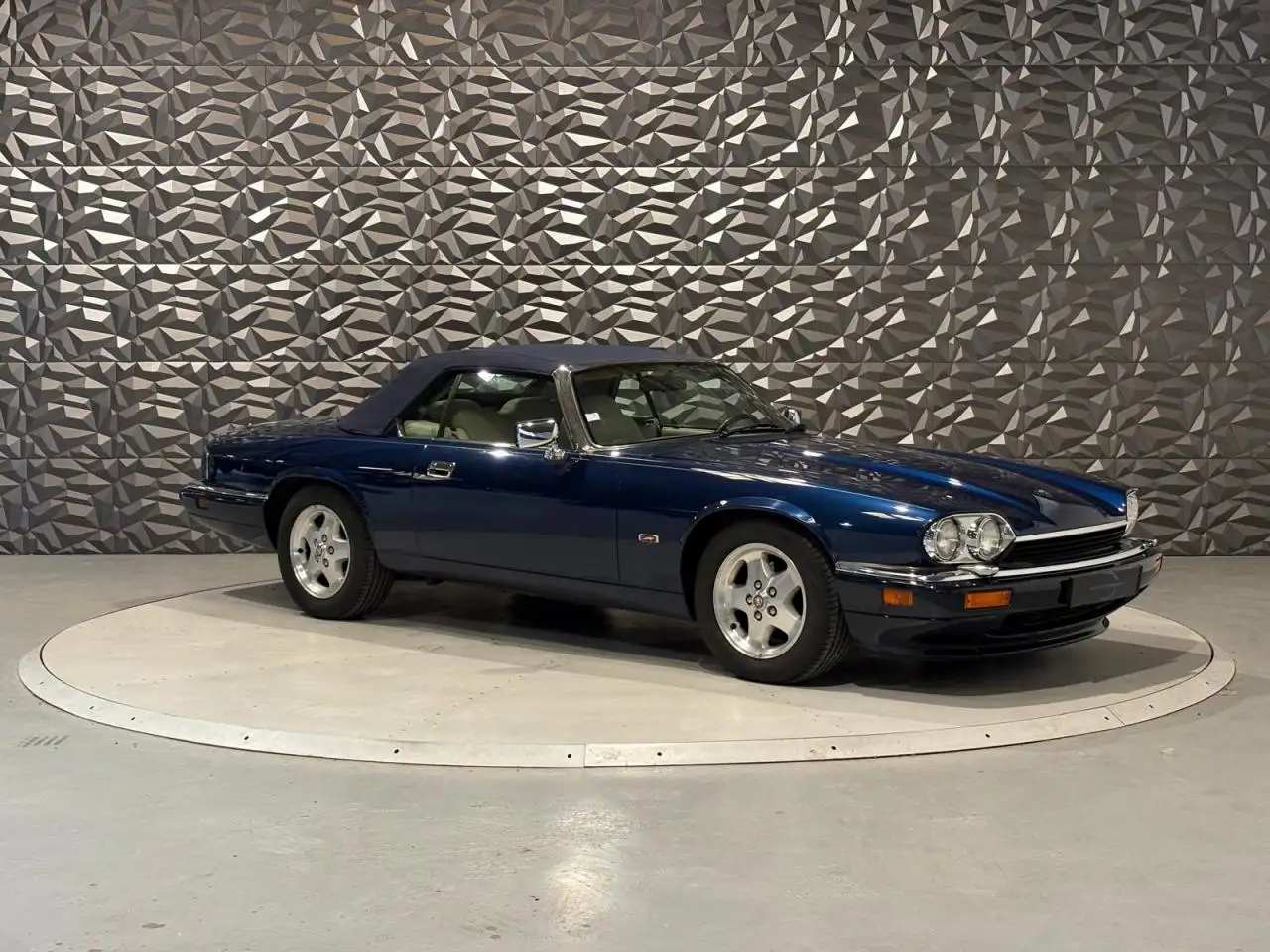 Jaguar XJS Cabriolet 4.0i - BVA CABRIOLET . PHASE 2, foto 8