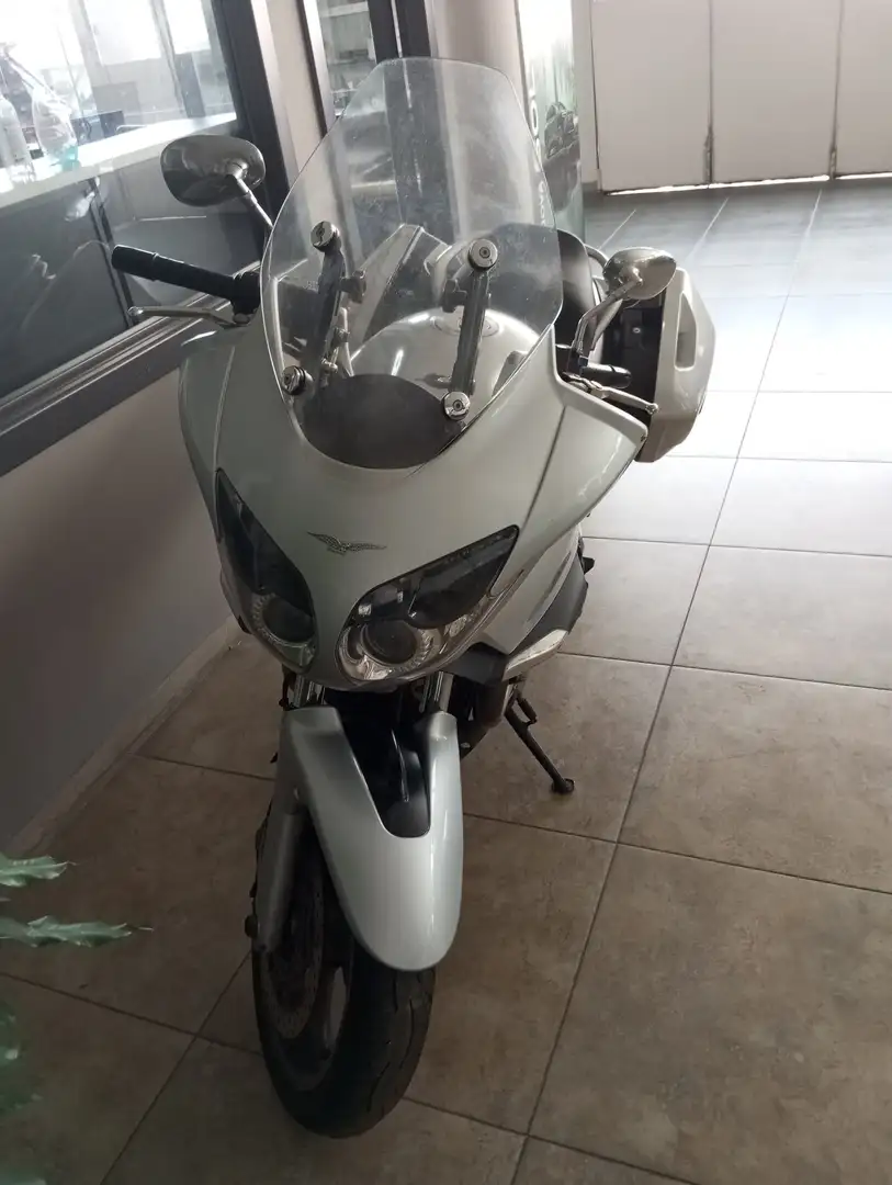 Moto Guzzi Norge 1200 Srebrny - 2