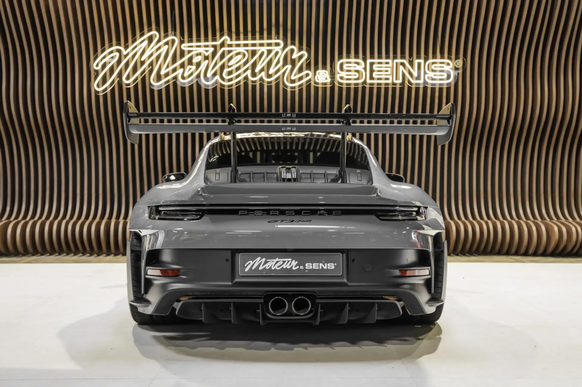 포르쉐 911 GT3 RS 2018 화이트 사진 4