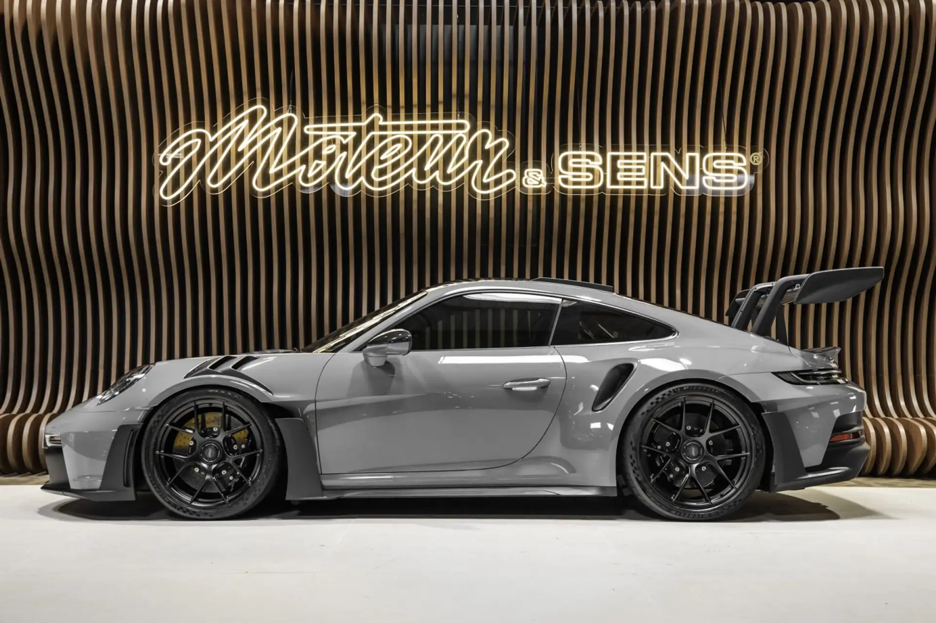 포르쉐 911 GT3 RS 2018 화이트 사진 5