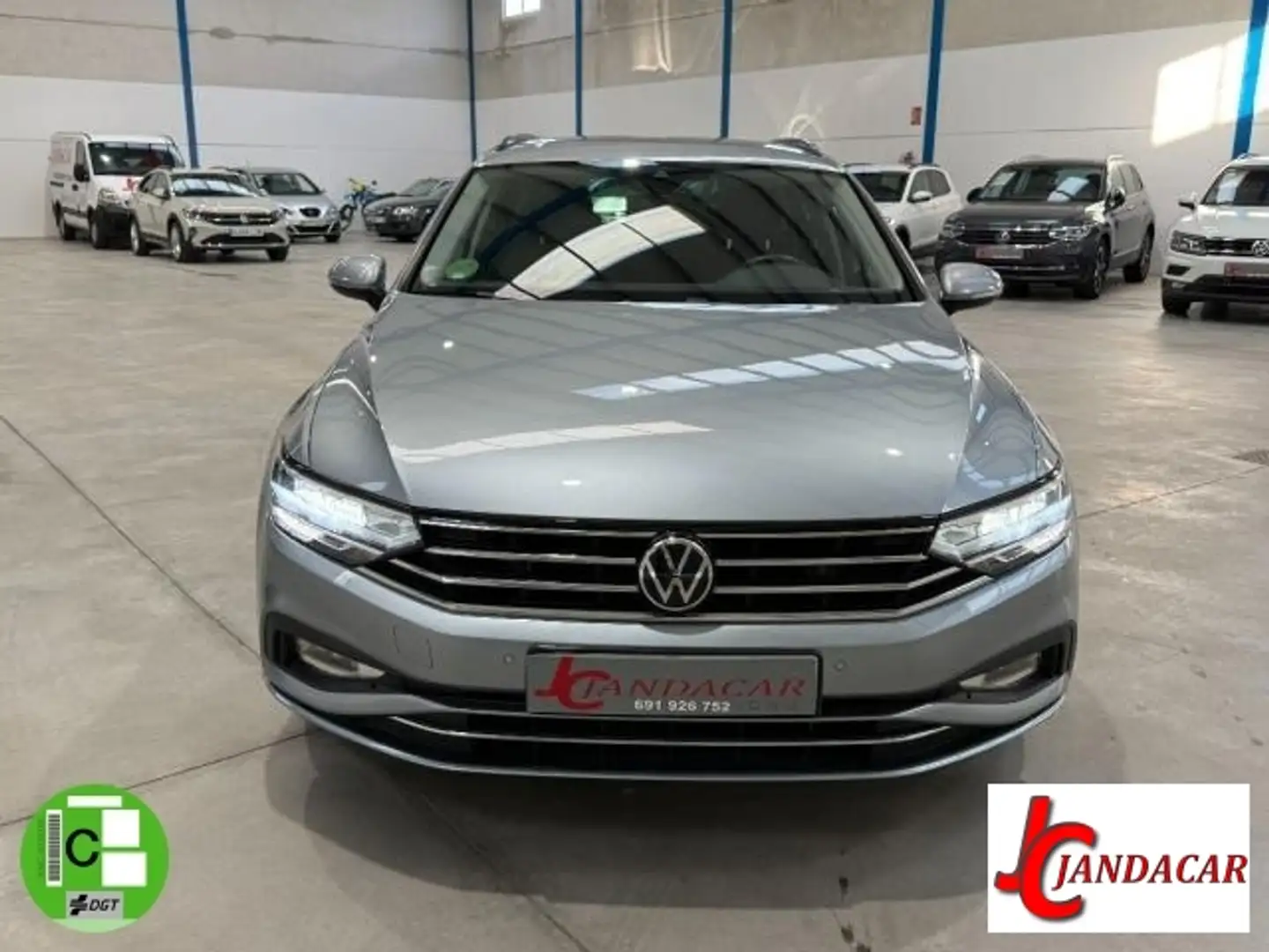 Volkswagen Passat Variant 2.0TDI EVO Executive DGS7 110kW Gris - 2