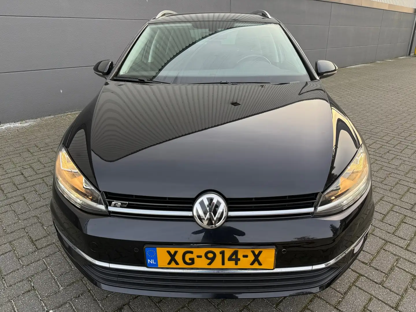 Volkswagen Golf Variant 1.0 TSI R-LINE Business*CRUISE*APK*NAP*NAVI*CARPLY Zwart - 2