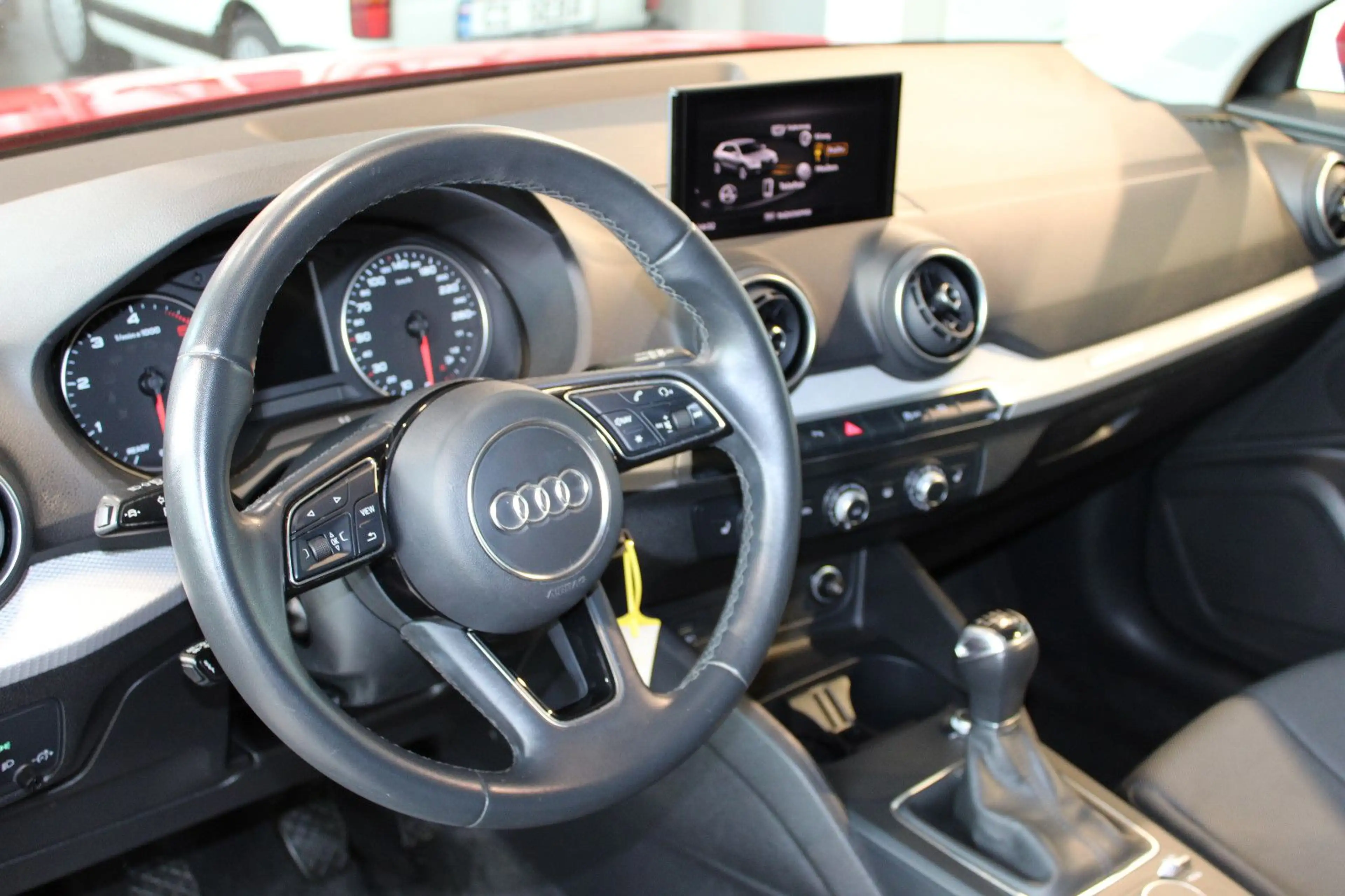 Audi Q2 30 TDI S line Kamera PDC SHZ — photo 14