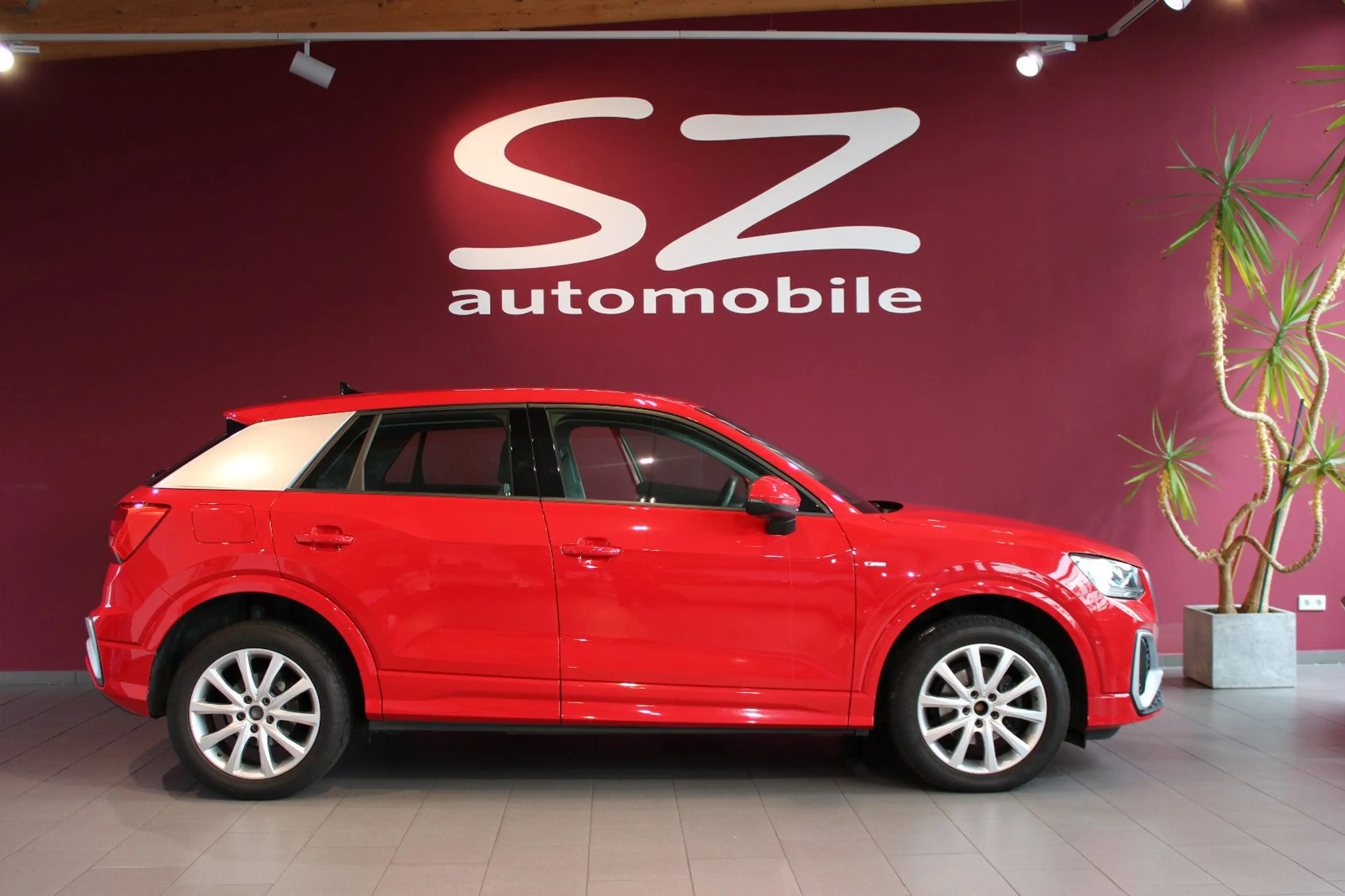 Audi Q2 30 TDI S line Kamera PDC SHZ — photo 11