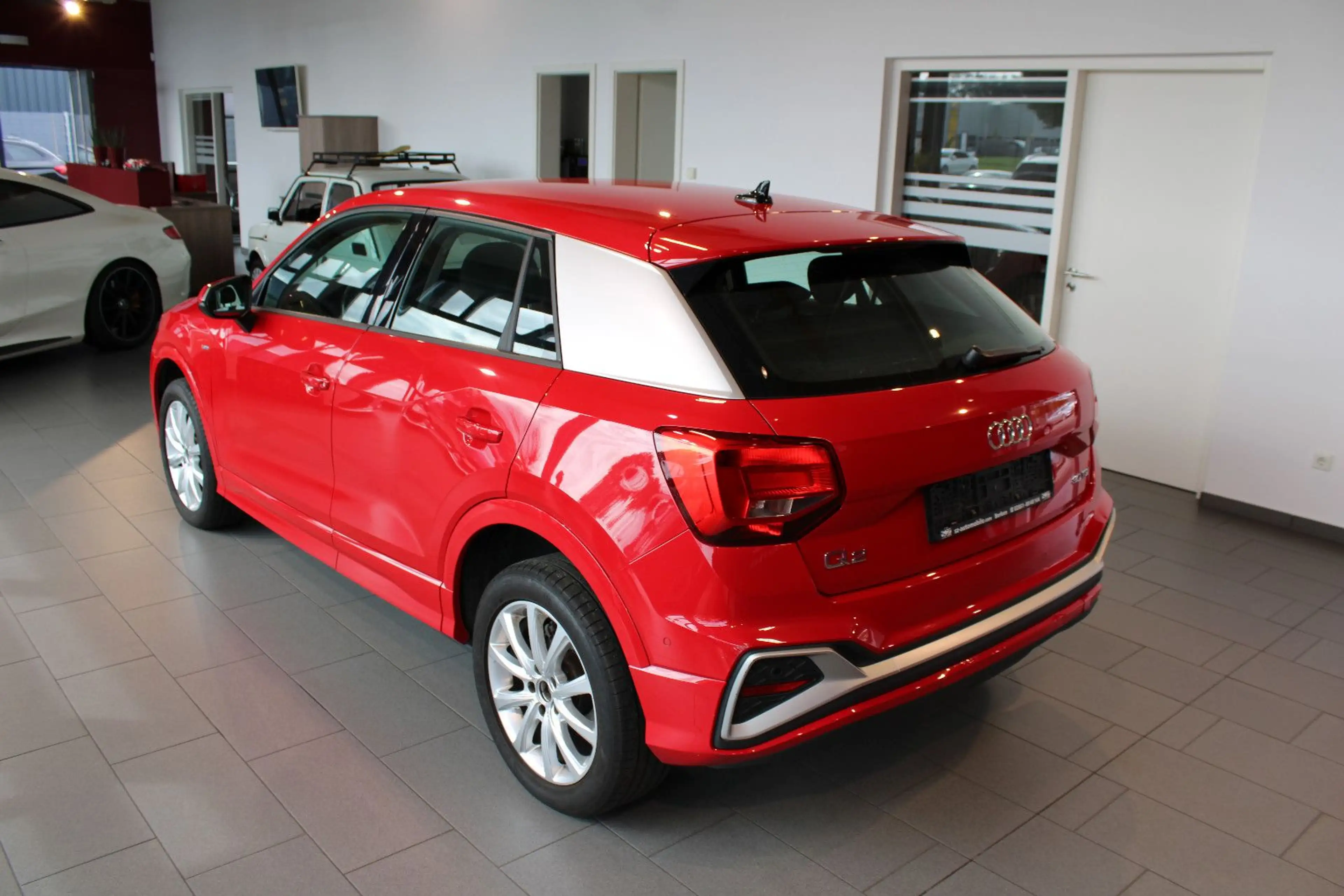 Audi Q2 30 TDI S line Kamera PDC SHZ — photo 9