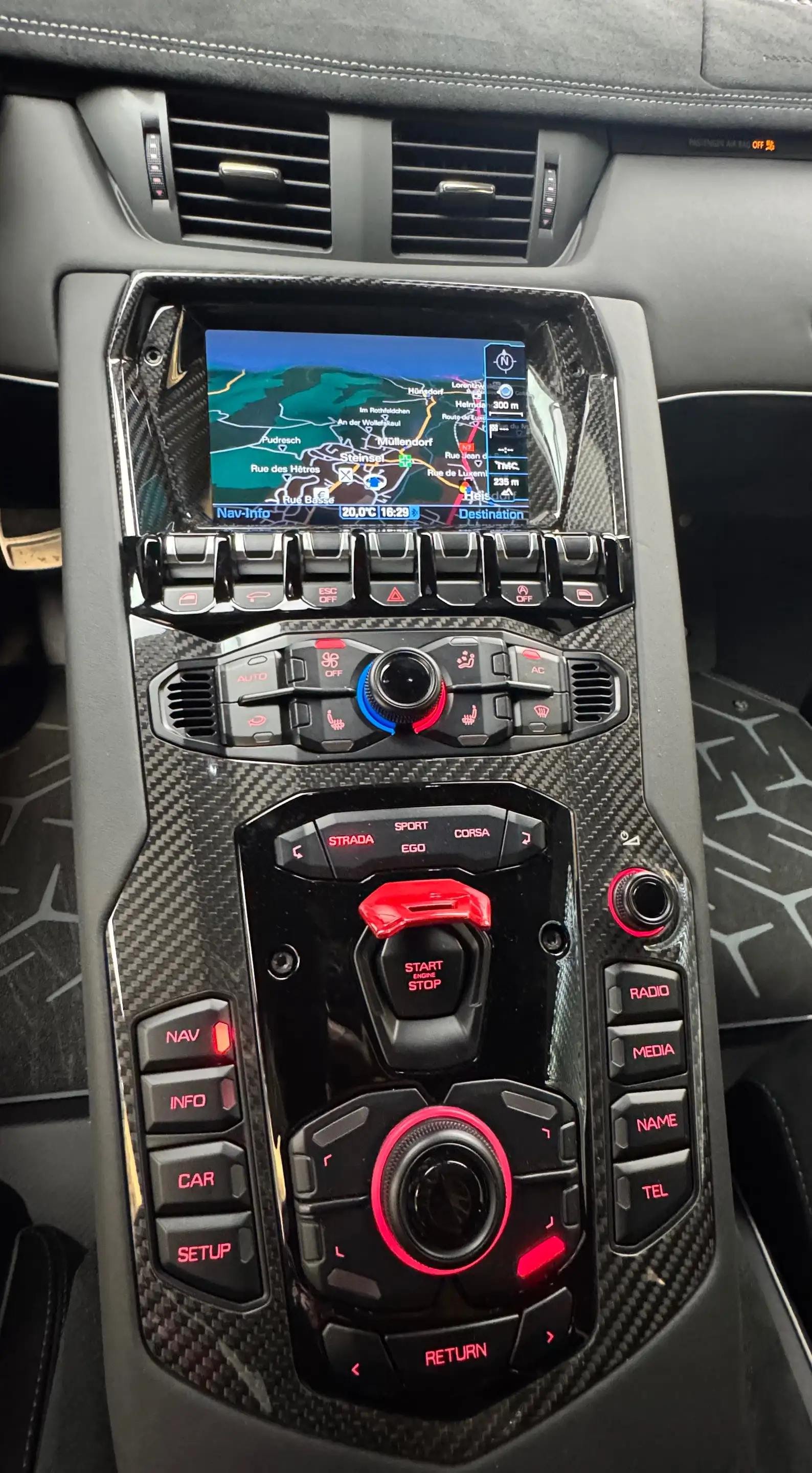 Lamborghini Aventador SVJ Garantie 08/2026 — photo 9