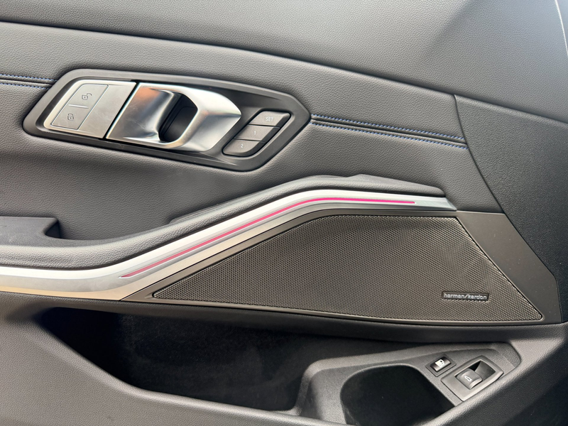 BMW 330 3-serie Touring 330e xDrive, M-Sport PRO, H&K, tre — photo 20