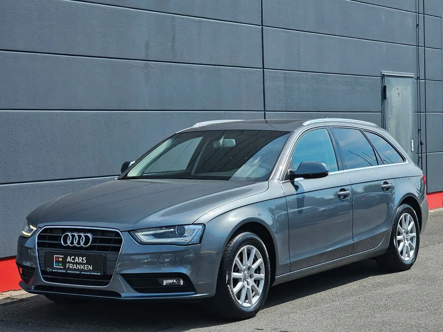 Audi A4 Avant Attraction *Panorama*Xenon Grau - 1