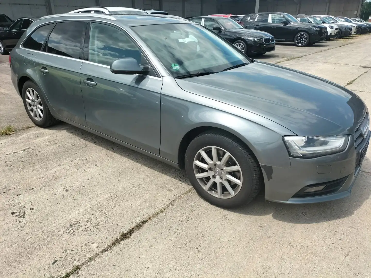 Audi A4 Avant Attraction *Panorama*Xenon Grau - 2
