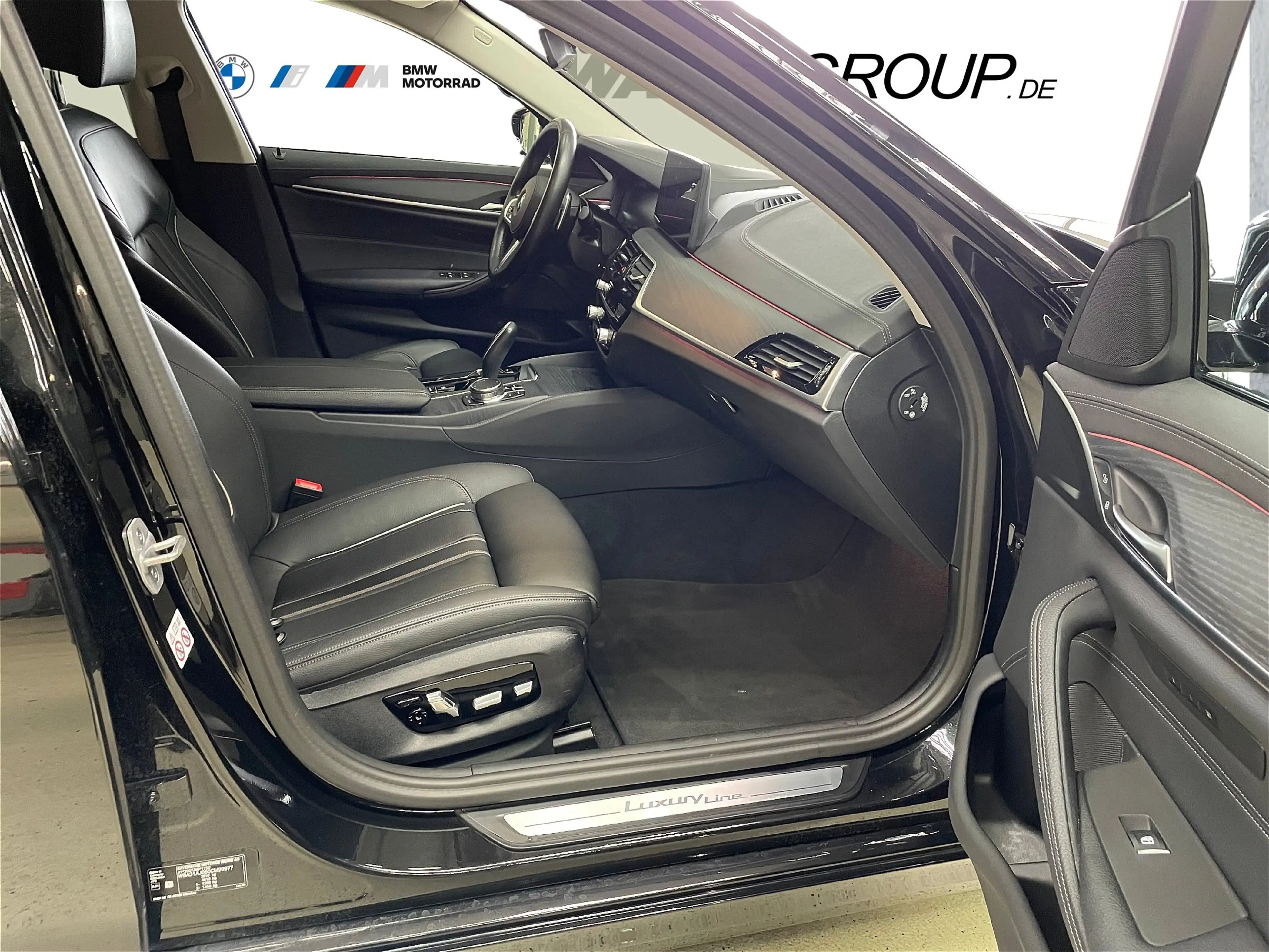 BMW 530 d xDrive TOURING LUXURY LINE HIFI AHK ALU 19" — photo 11