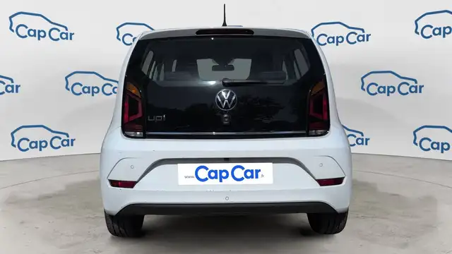 Volkswagen Up! view 3