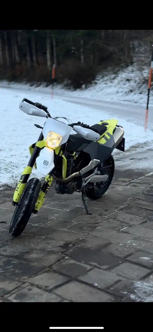 Husqvarna 701 Supermoto - 2