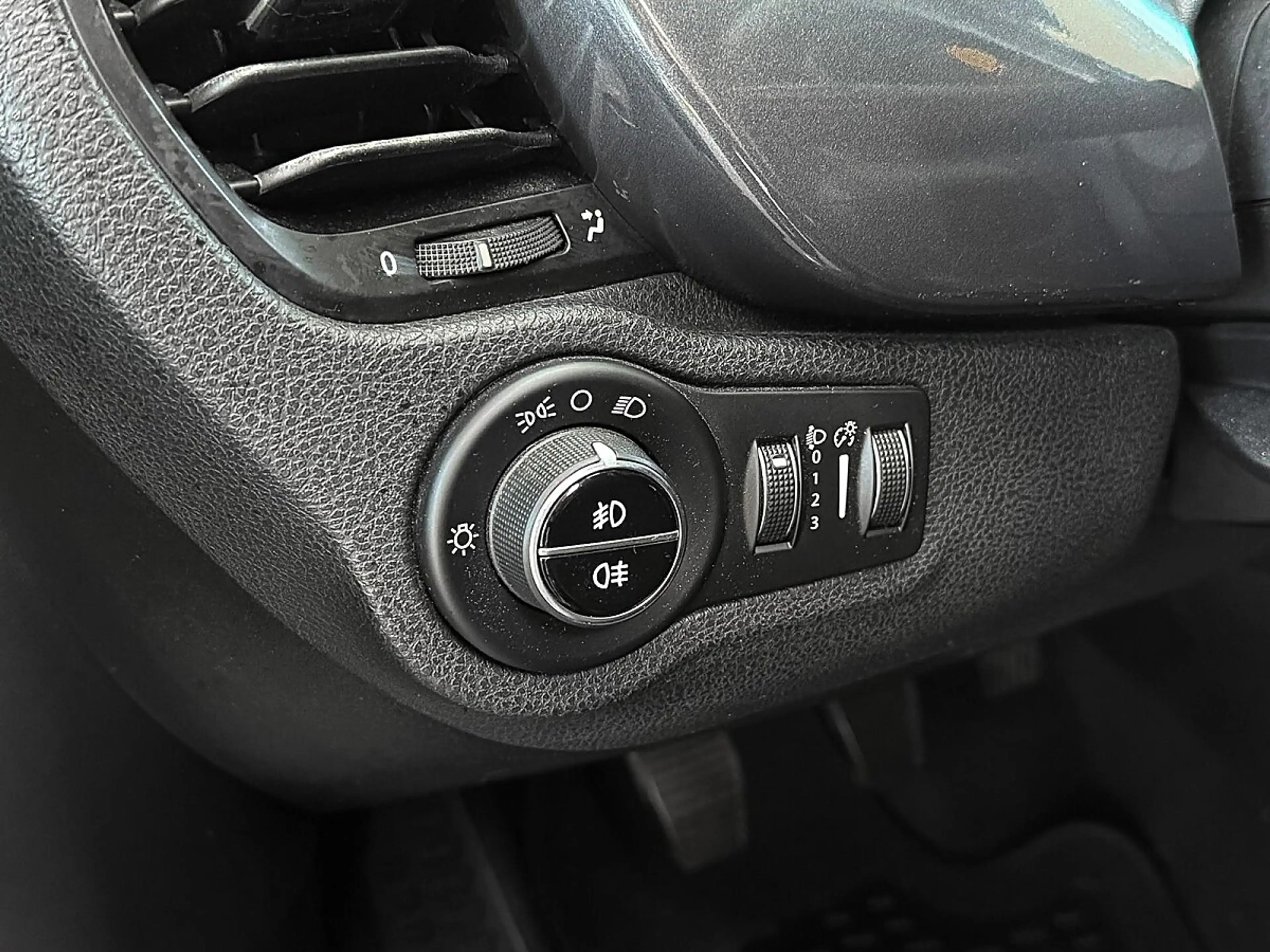 Fiat 500X 1,4 Multi-Air2 Turbo 140 City Look Lounge | PIC... — photo 12