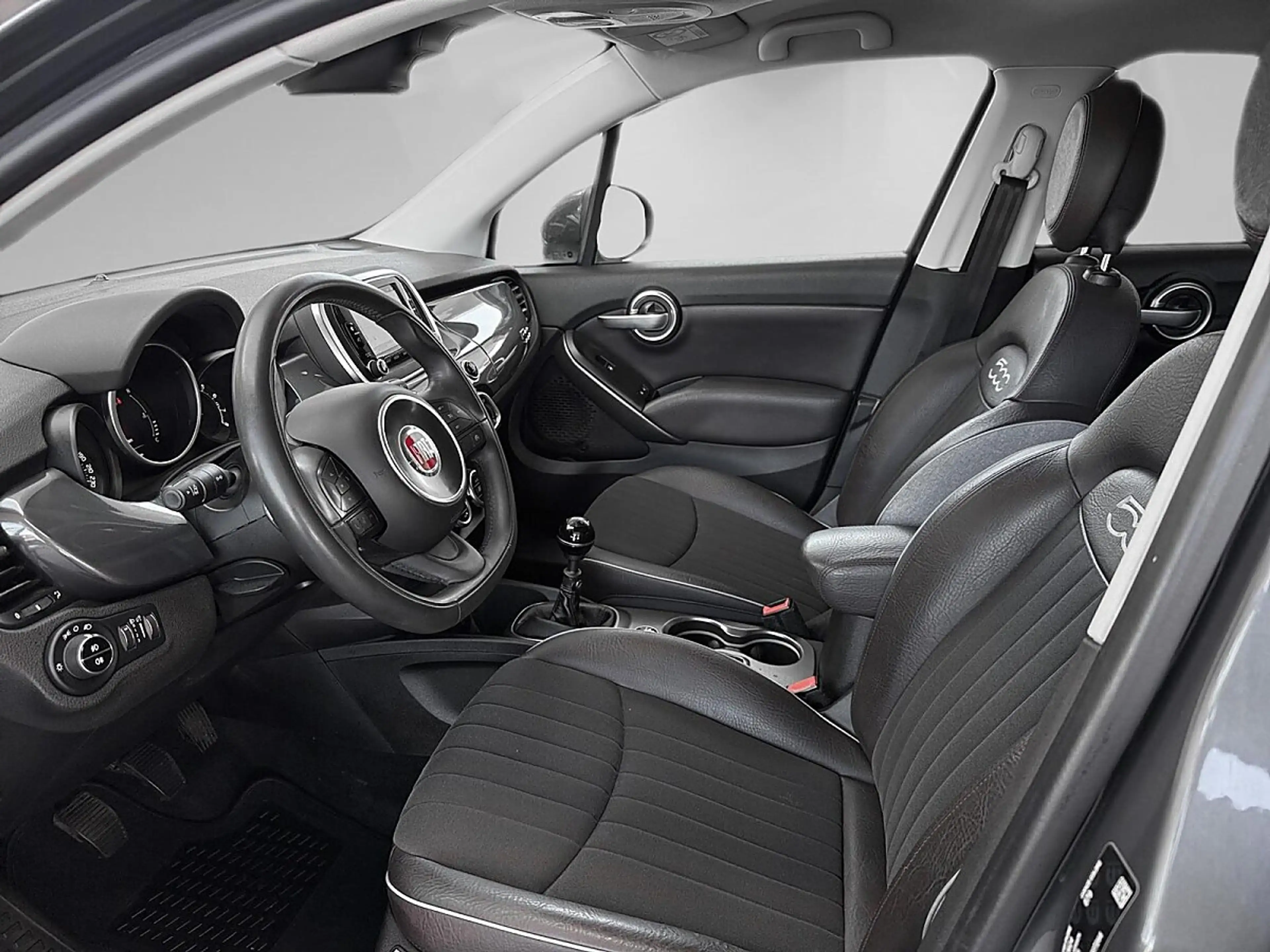 Fiat 500X 1,4 Multi-Air2 Turbo 140 City Look Lounge | PIC... — photo 7