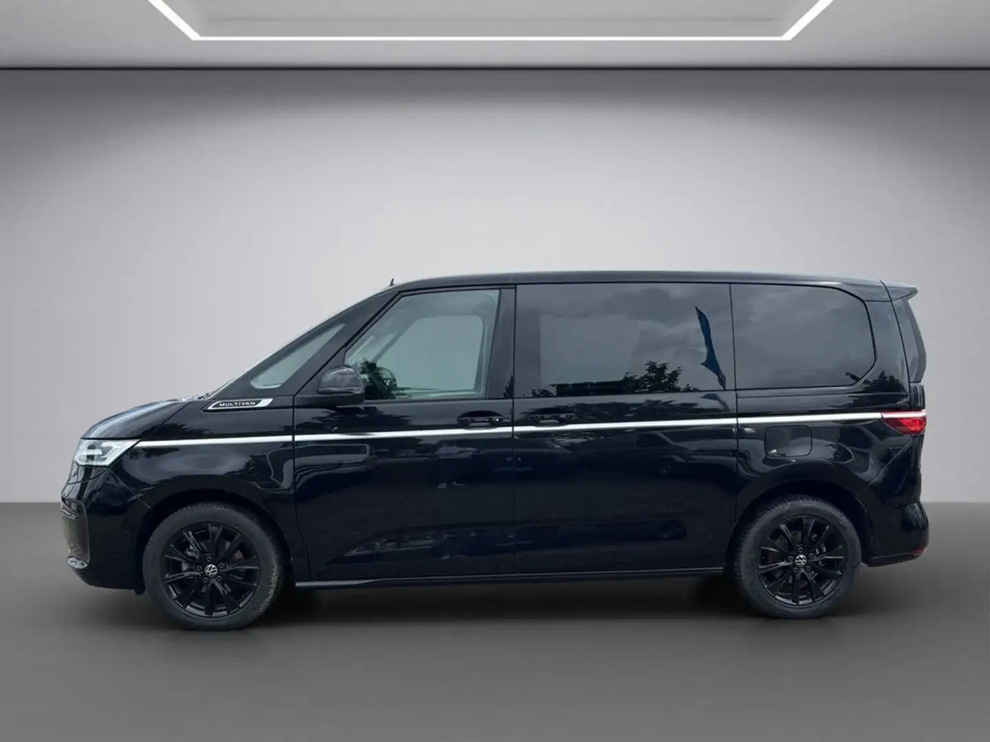 Volkswagen T7 Multivan Style KÜ 2.0TDI 110kW DSG Schwarz - 2