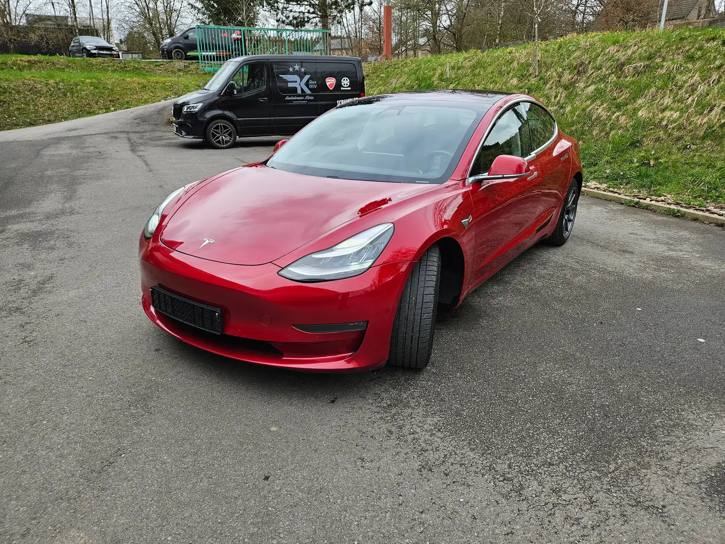 Tesla Model 3 75 kWh Long-Range Dual Motor Rouge - 2