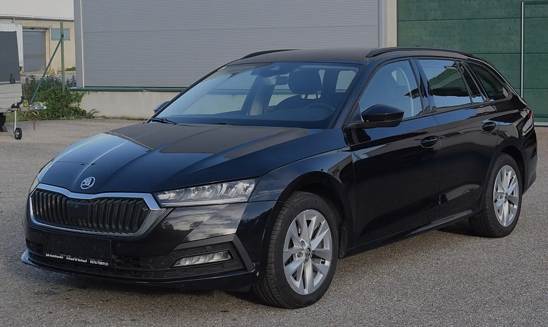Skoda Octavia 2.0 TDI DPF Ambition 4x4 (EURO 6d) Schwarz - 1